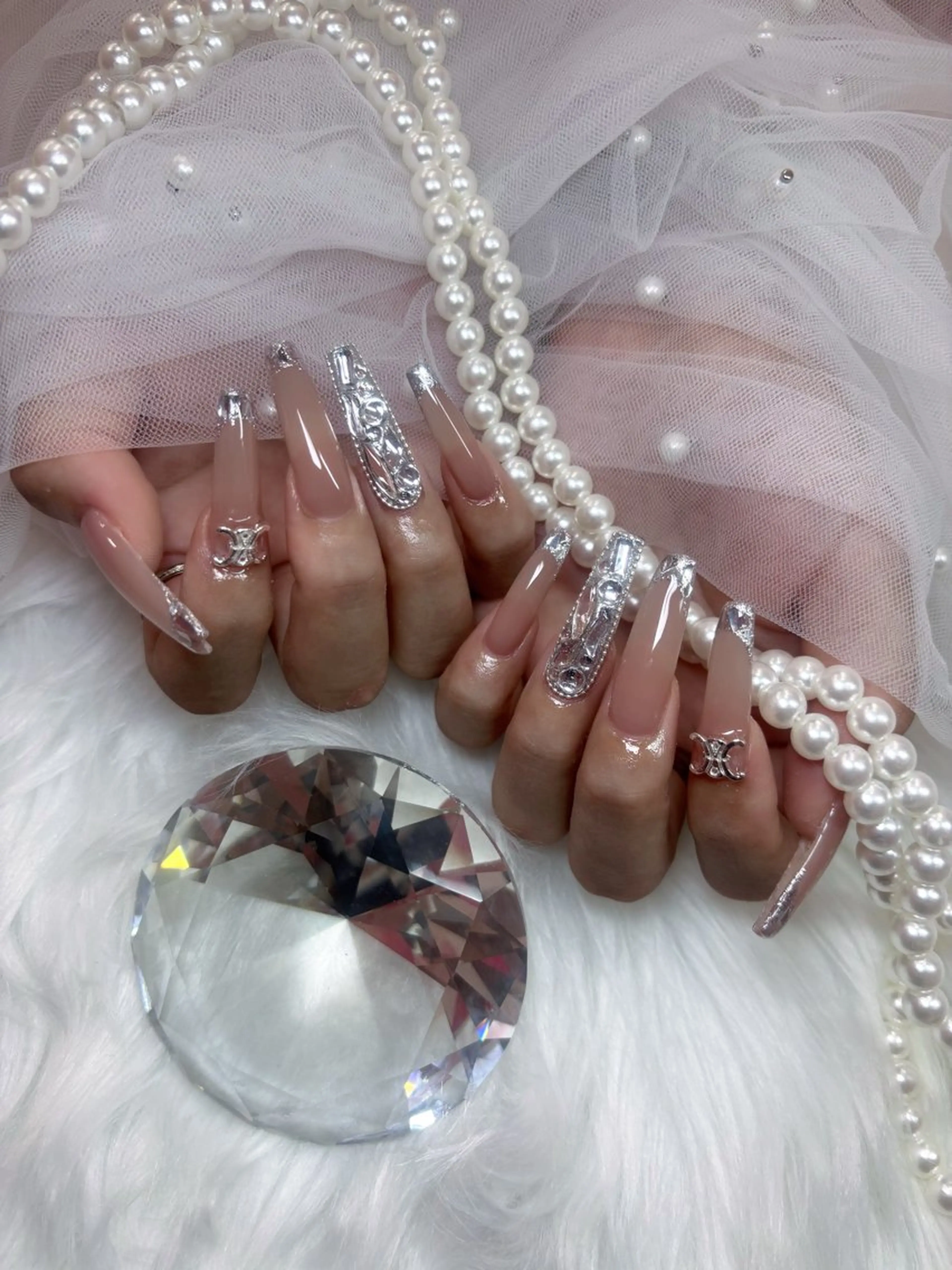 ネイル フレンチネイル ガラスフレンチ 韓国ネイル メンズネイル ワンホンネイル ハンドネイル ビューティーサロン ICYのネイルデザイン