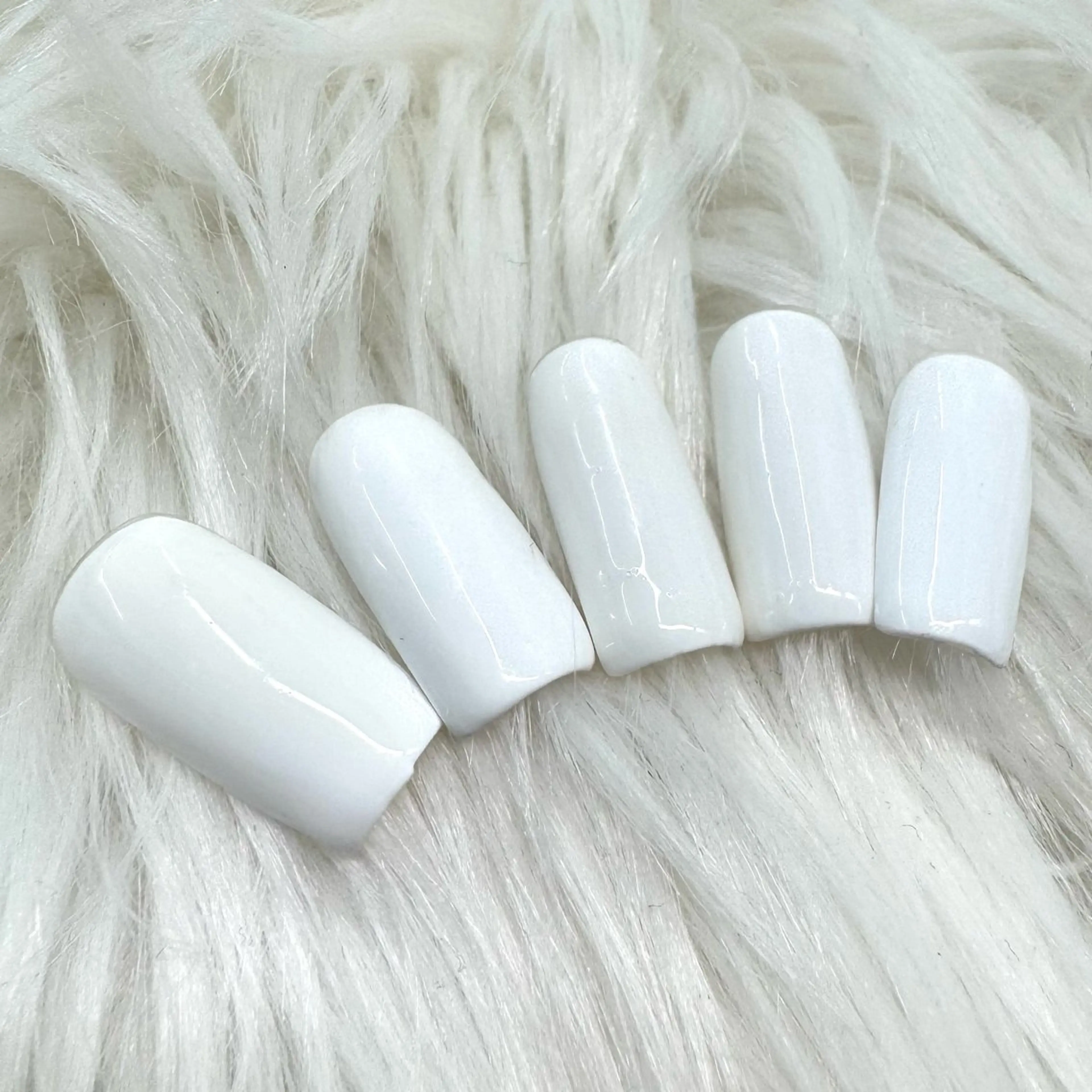 ネイル ワンカラーネイル 大塚 澄玲のネイルデザイン