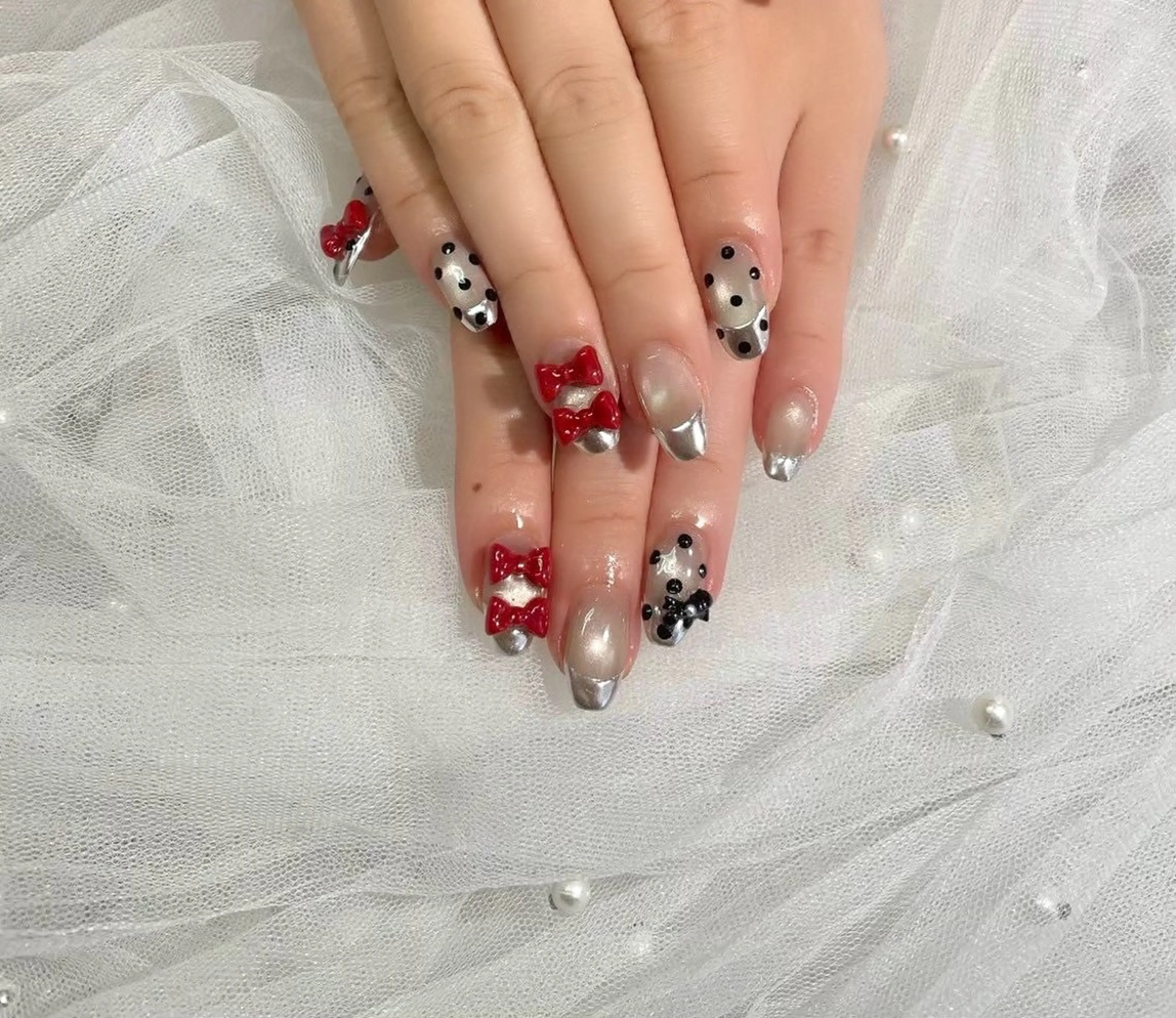 ネイル 持ち込み Lowé所属・Lowé みるくのネイルデザイン