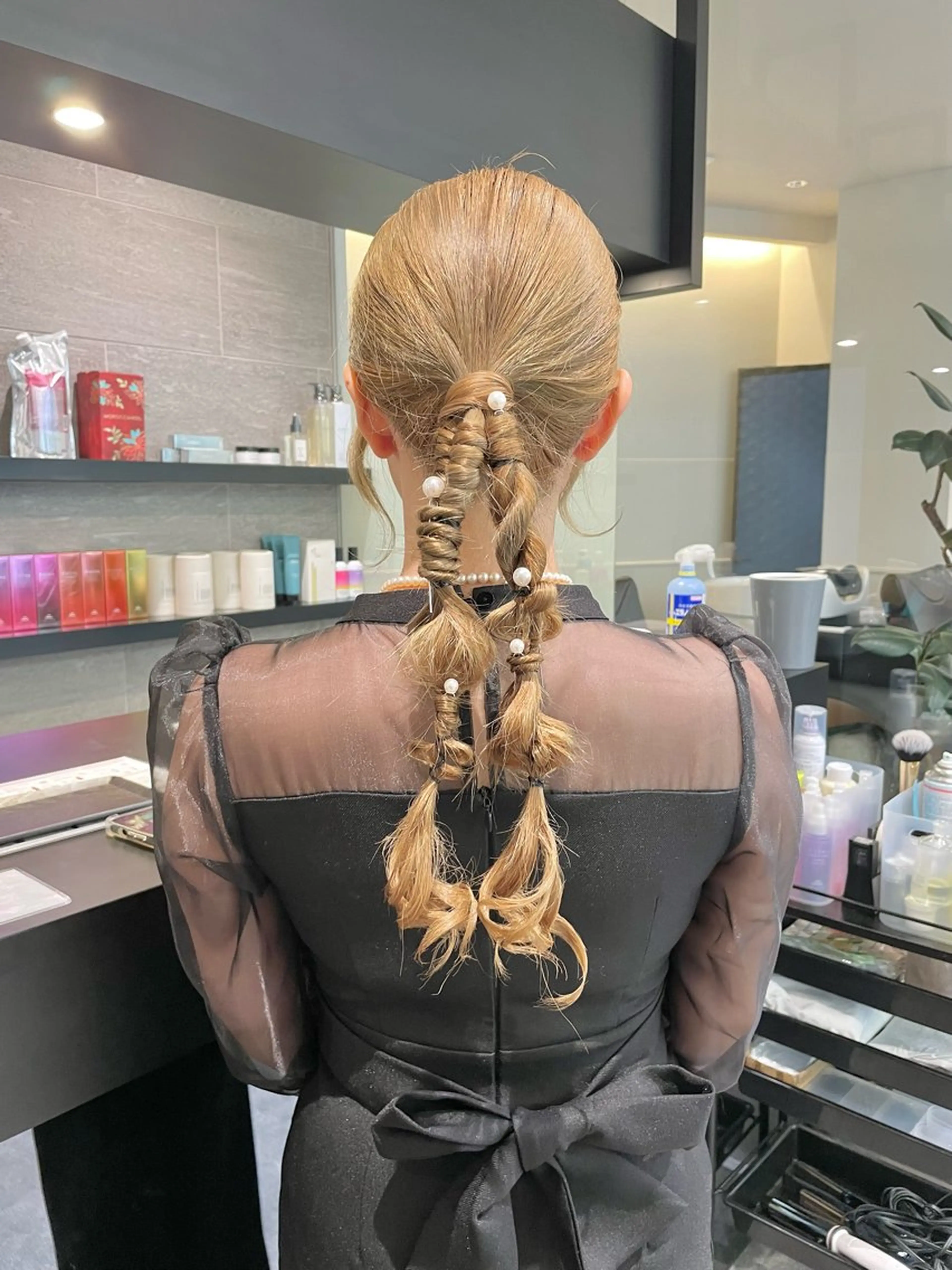 ロング ヘアアレンジ ダブルカラー🦖 /髪質改善⚡️しおりのヘアスタイル