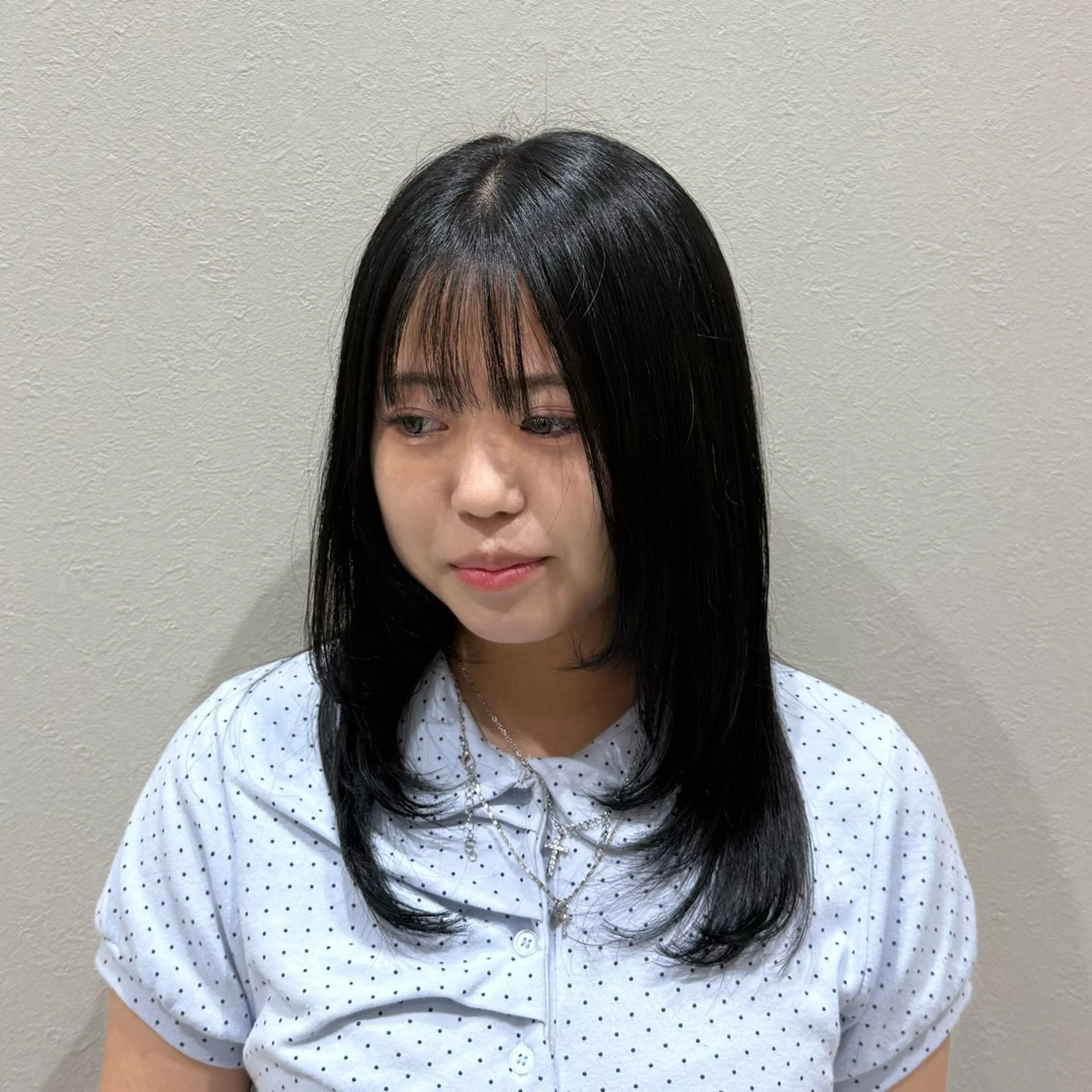 セミロング カラー カット ヘアカラー トリートメント 韓国レイヤー｜ 透明感カラー｜ココナのヘアスタイル