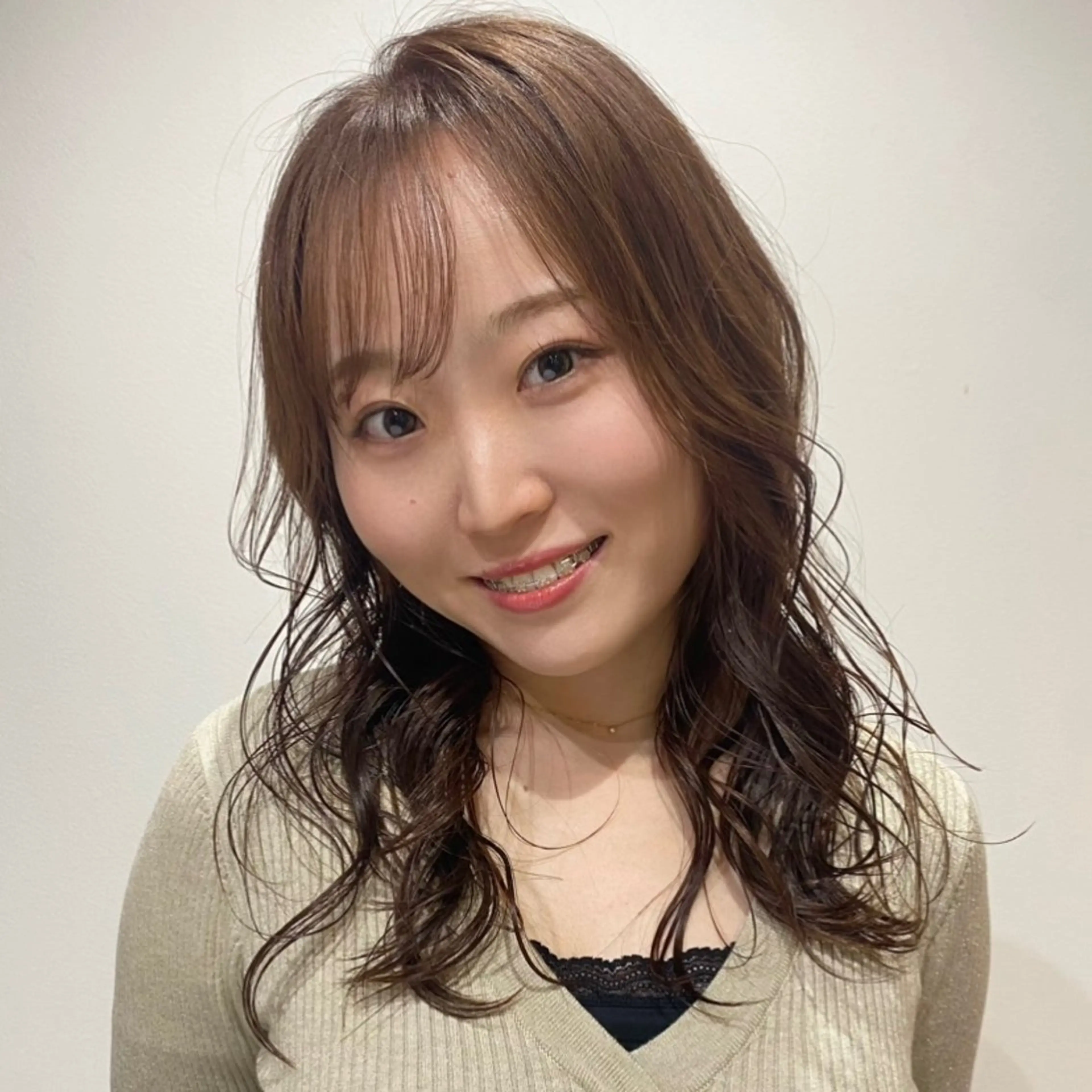 ロング 加藤 のあのヘアスタイル