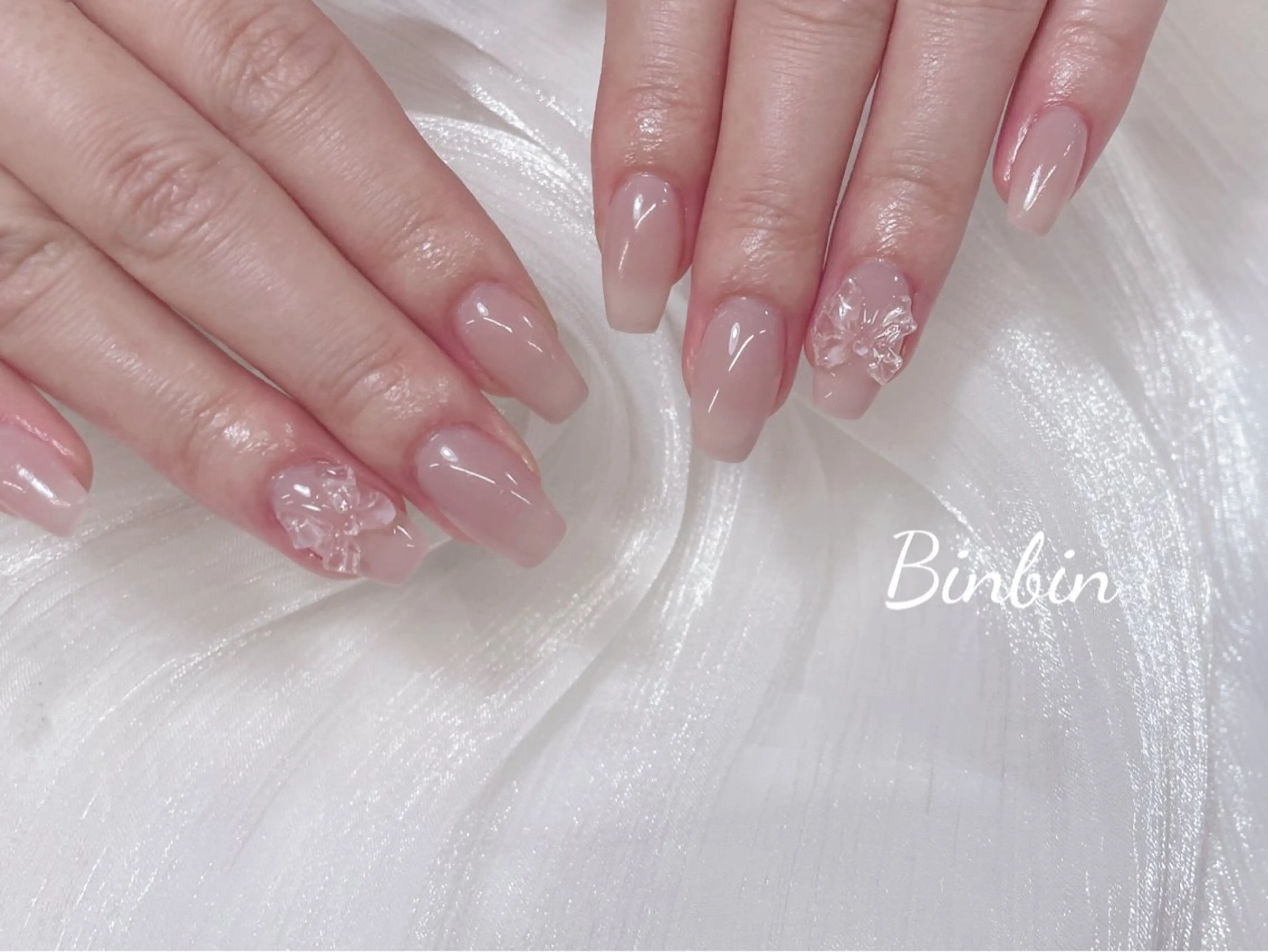 ネイル ハンドネイル ハンドケア Bin Binのネイルデザイン
