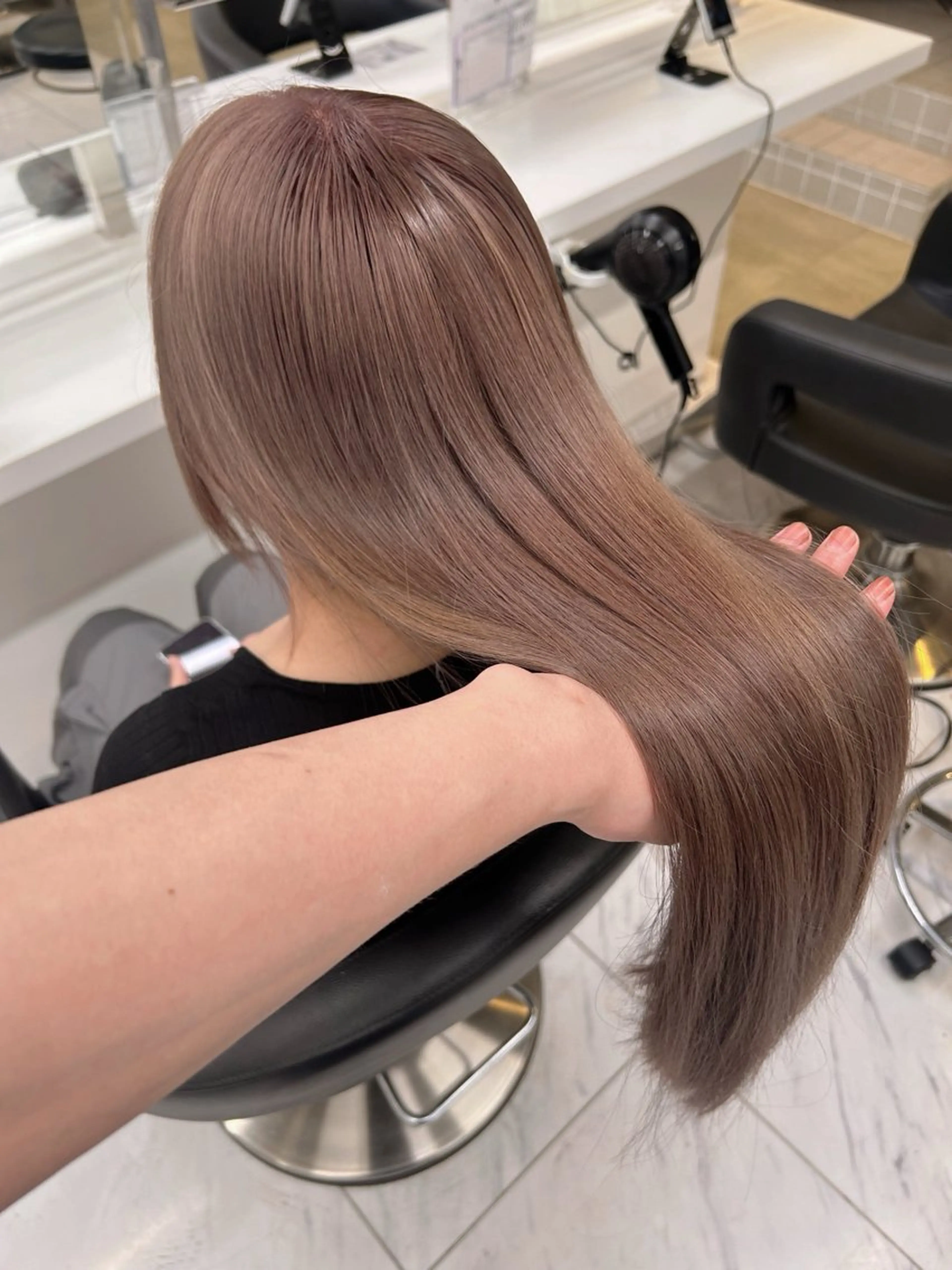 ロング ヘアカラー トリートメント 透明感カラー/ レイヤーカット/優大のヘアスタイル