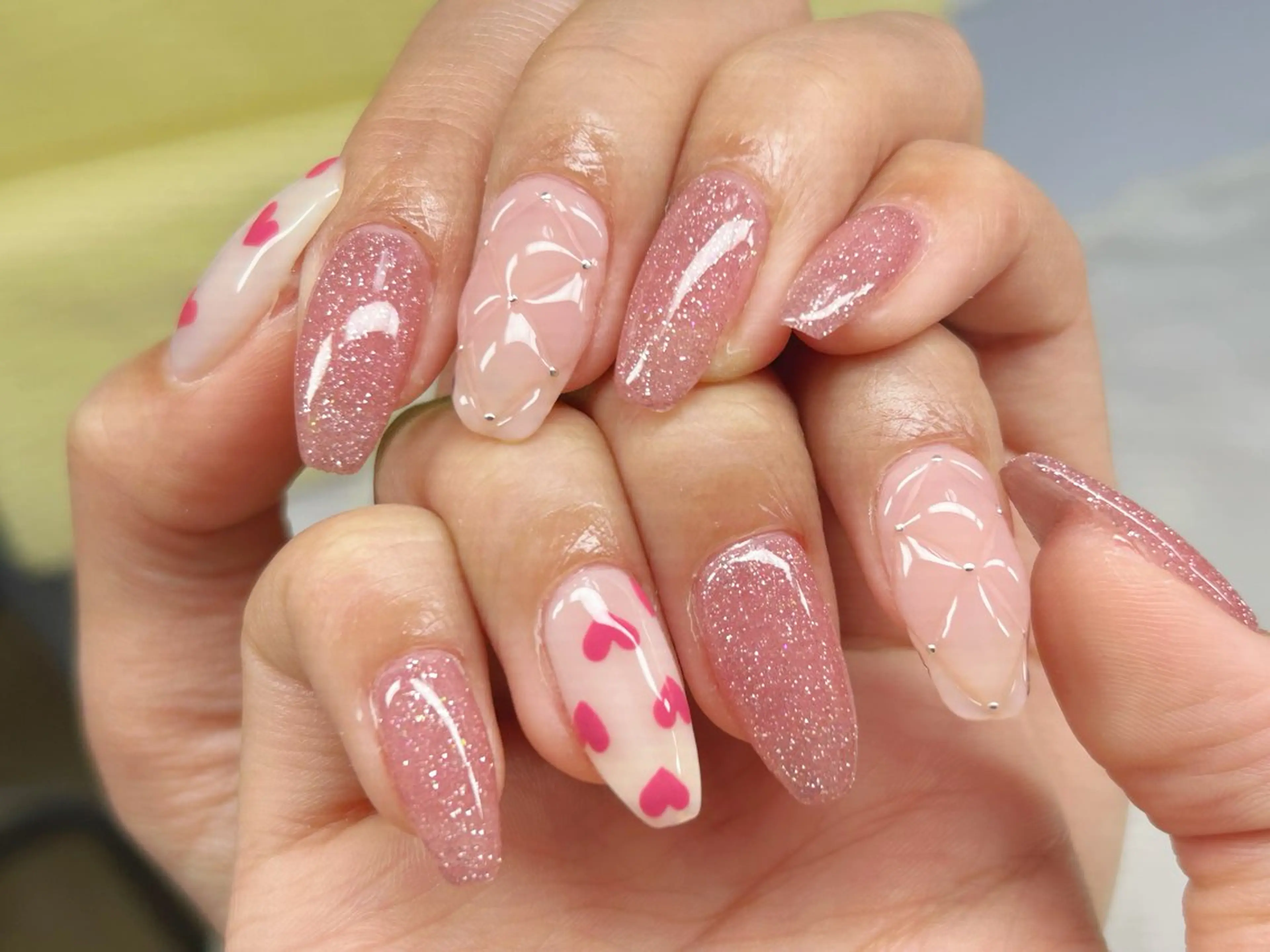 ネイル アートネイル チークネイル 成人式 入学式 長さ出し ハンドネイル Lino Nailのネイルデザイン