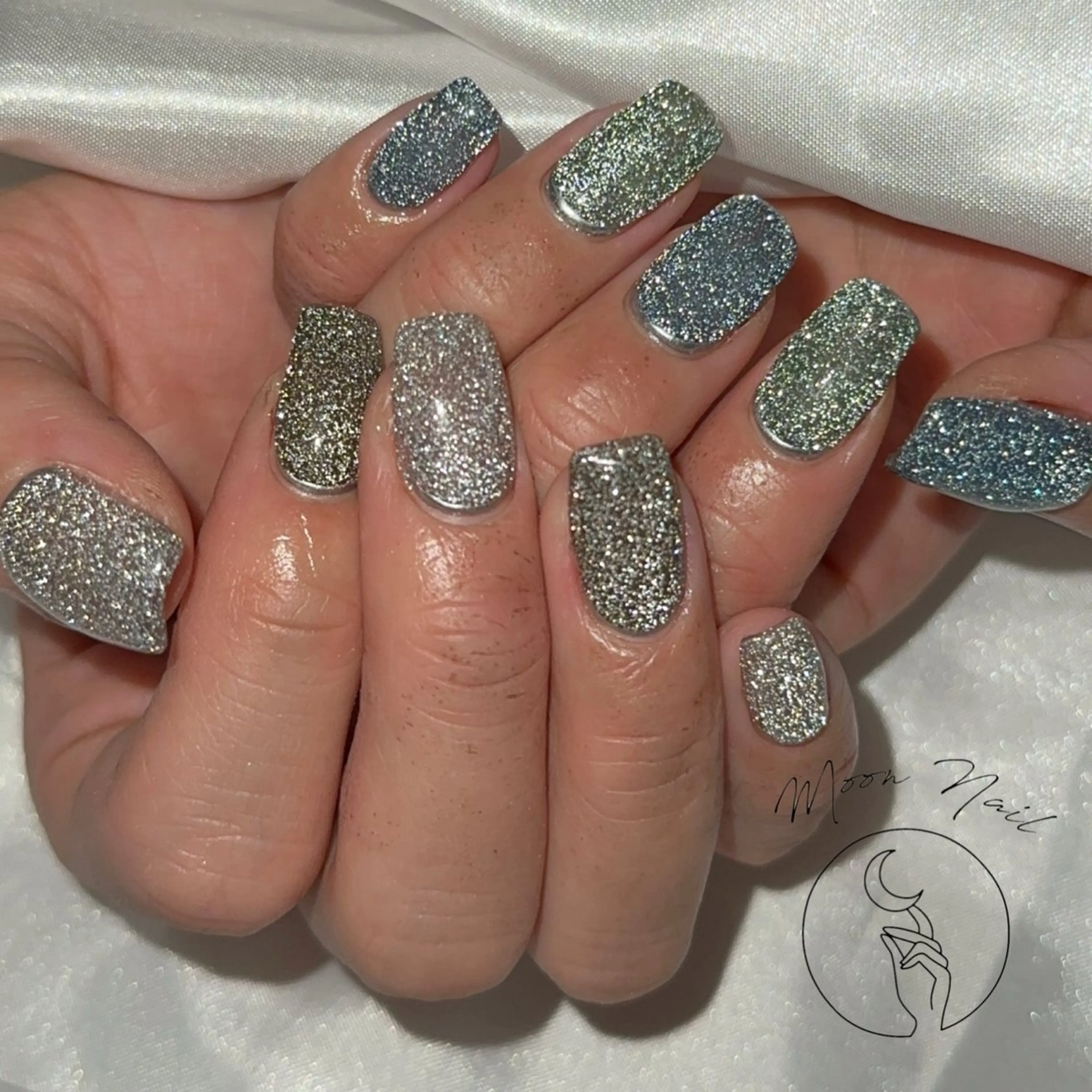 ネイル Moon  Nail /栄　大須のネイルデザイン