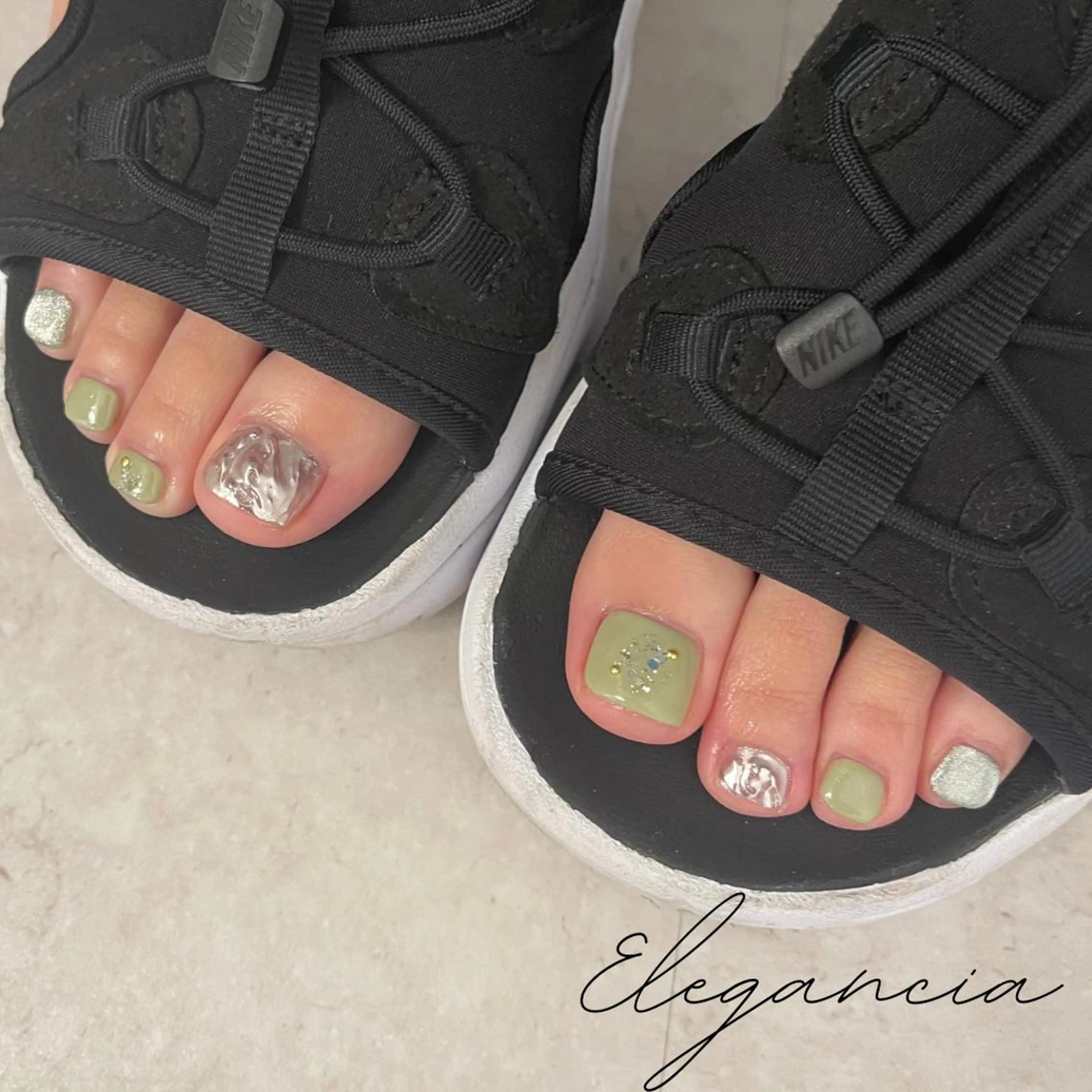 カラー ネイル フットネイル Elegancia. Hiromiのネイルデザイン