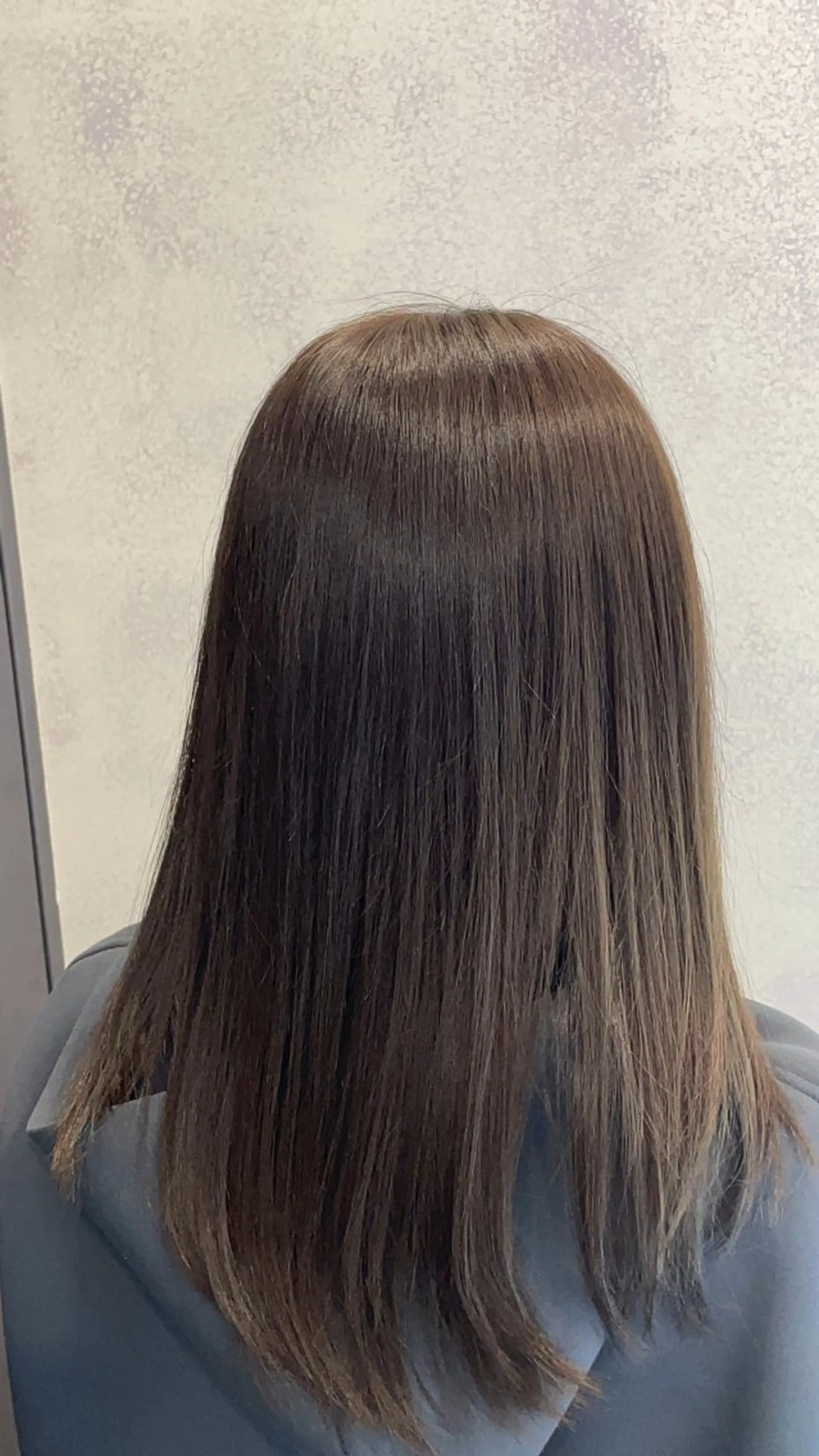 ミディアム カラー アッシュ アッシュブラウン ブラウンカラー 透明感カラー オレンジ 岩城 唯奈のマツエク・マツパデザイン