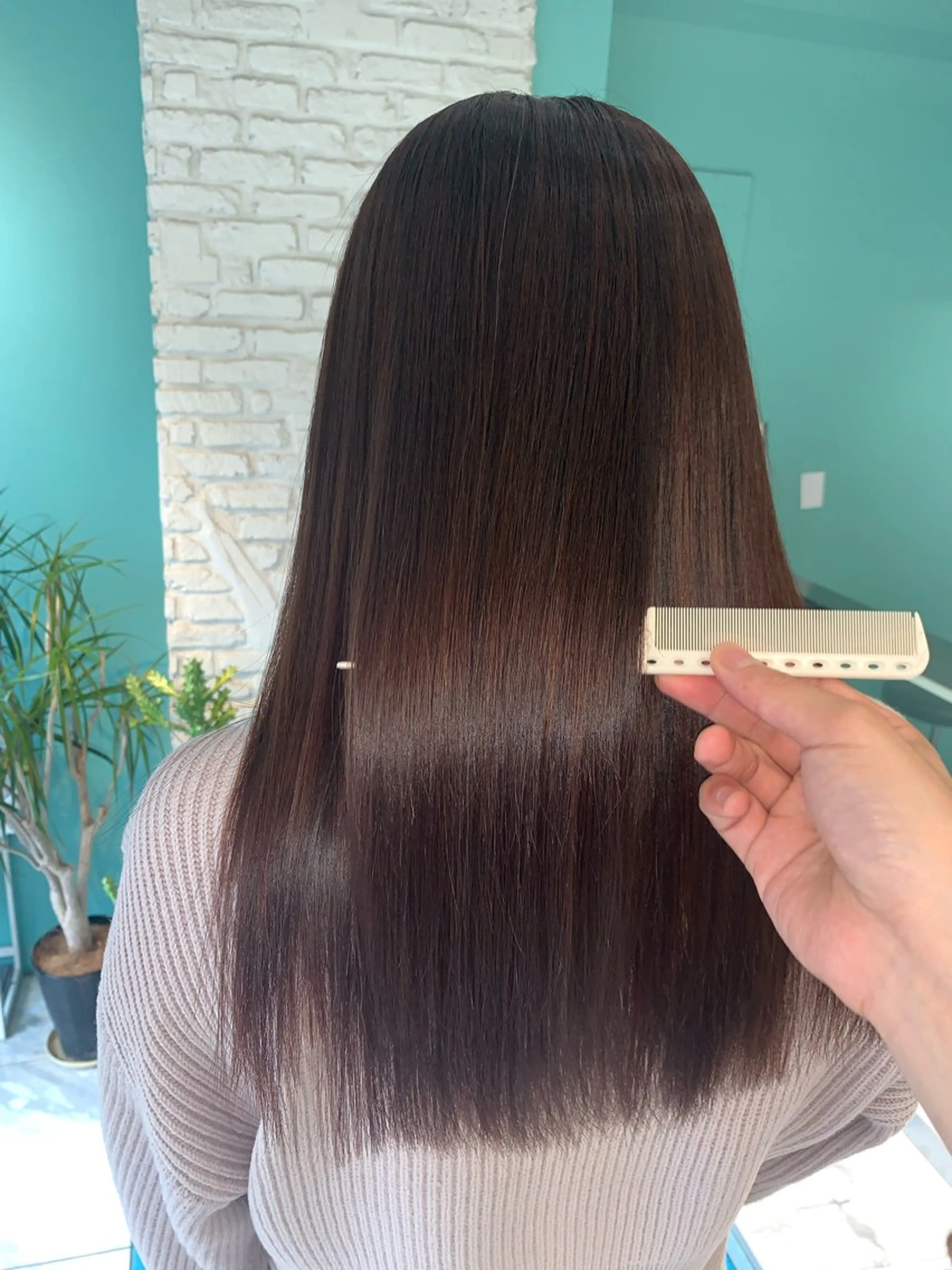 ロング 髪質改善 トリートメント 髪質改善ストレート/レイヤーカット/Lee  Horie所属・髪質改善&縮毛矯正 池本　有宏のヘアスタイル