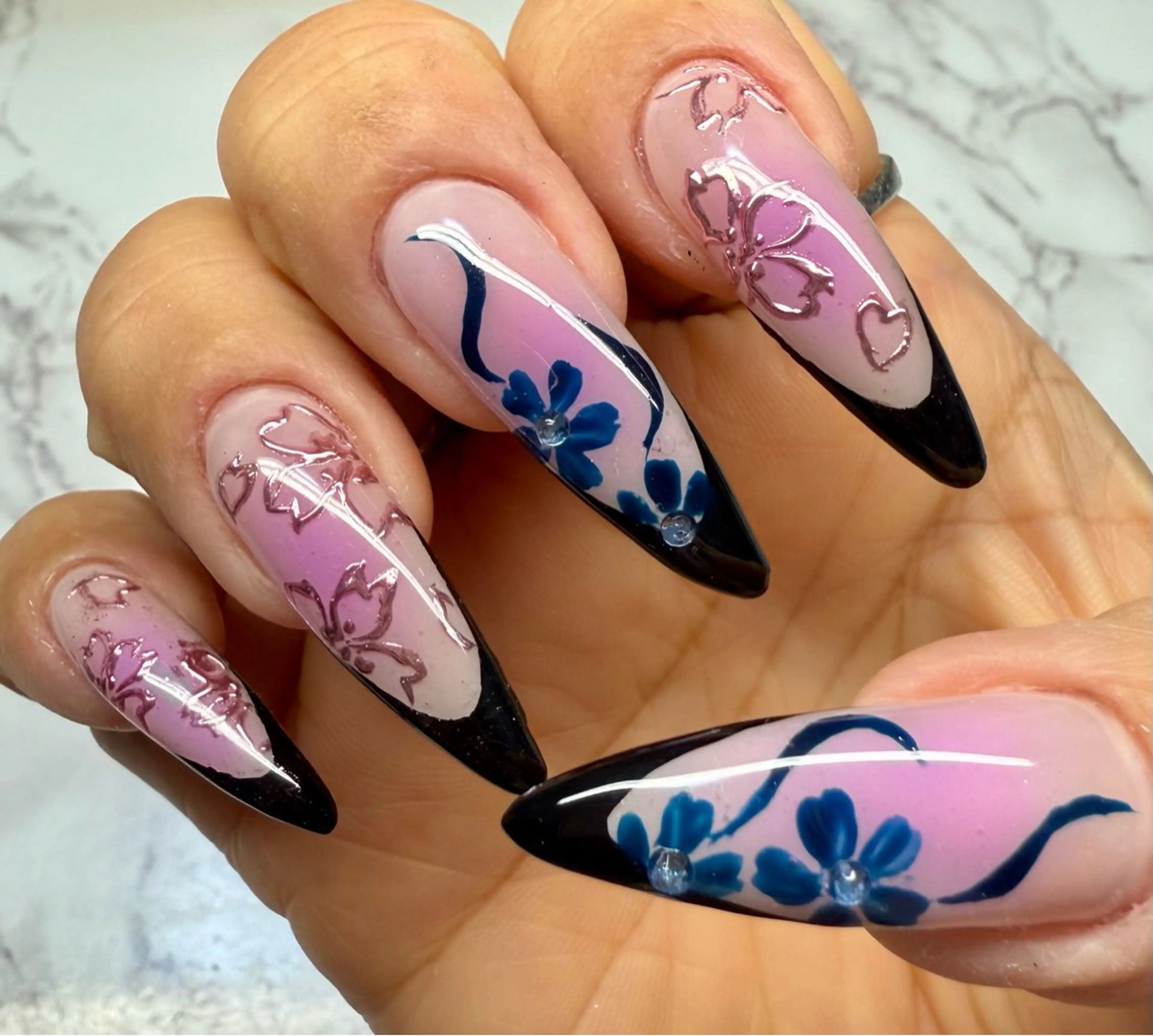 ネイル アートネイル チークネイル フレンチネイル 氷ネイル・うるうるネイル キラキラネイル M.N_ nailのネイルデザイン