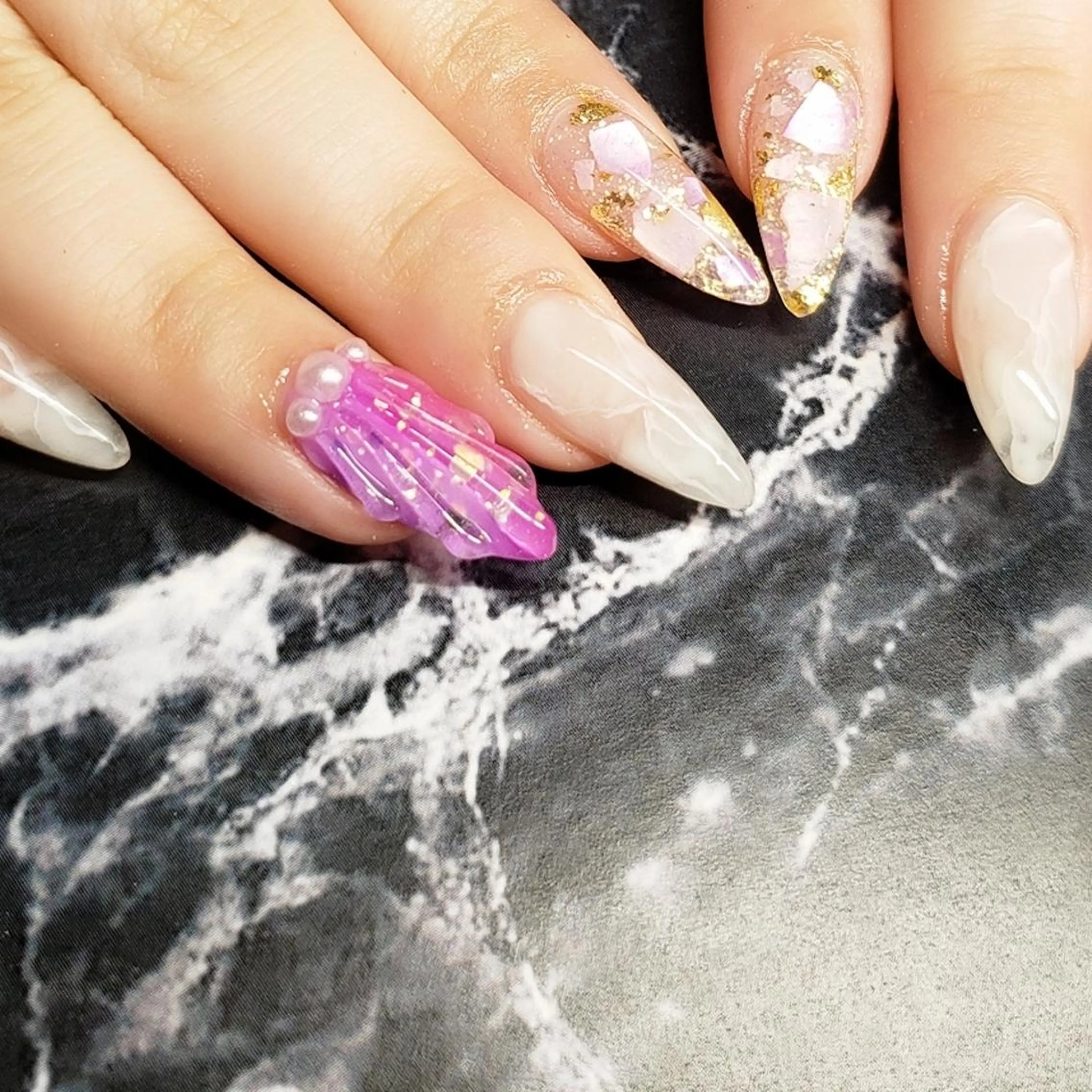 ミディアム ネイル ハンドネイル クロキ 。のネイルデザイン