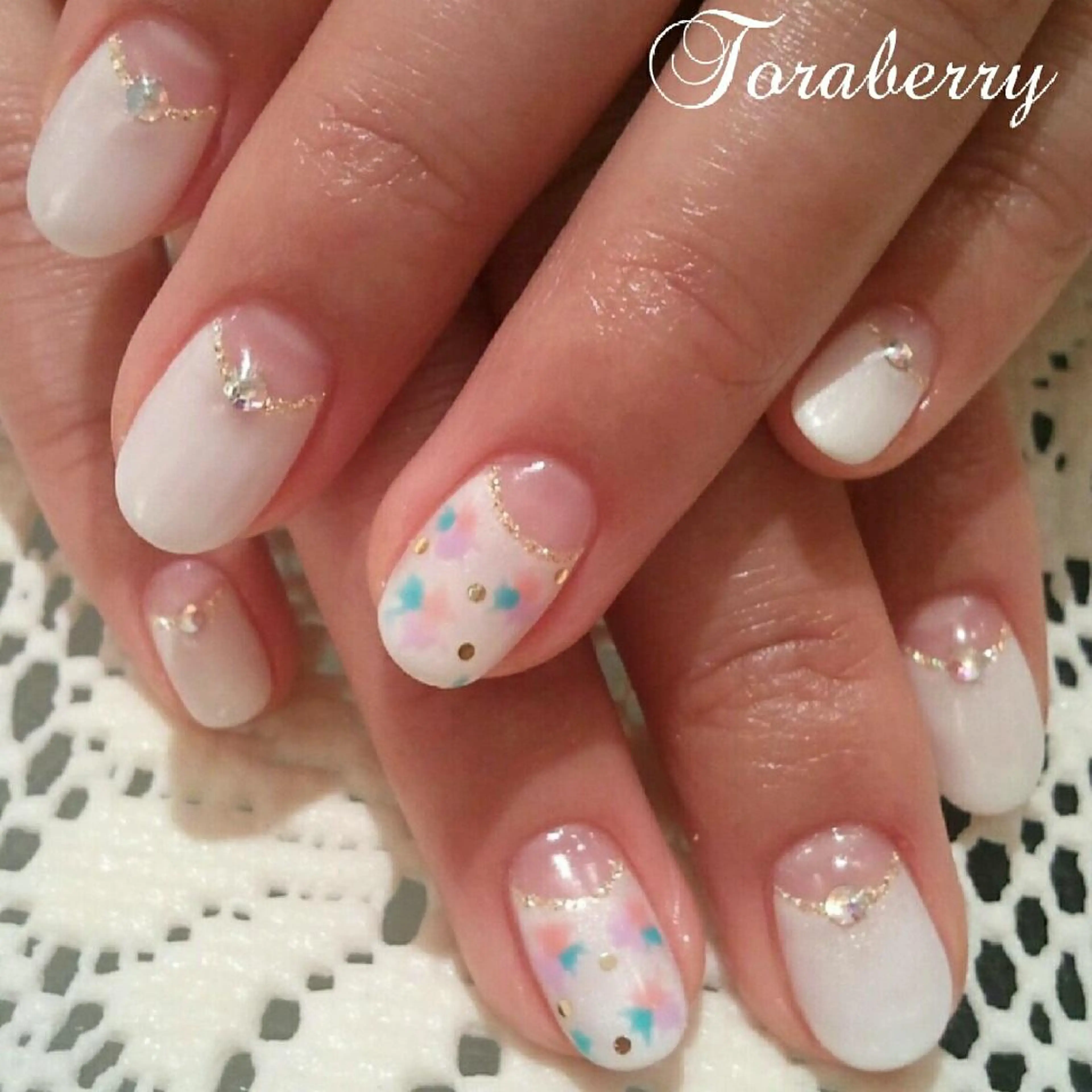 ネイル フレンチネイル 逆フレンチ ネイリスト なつみのネイルデザイン