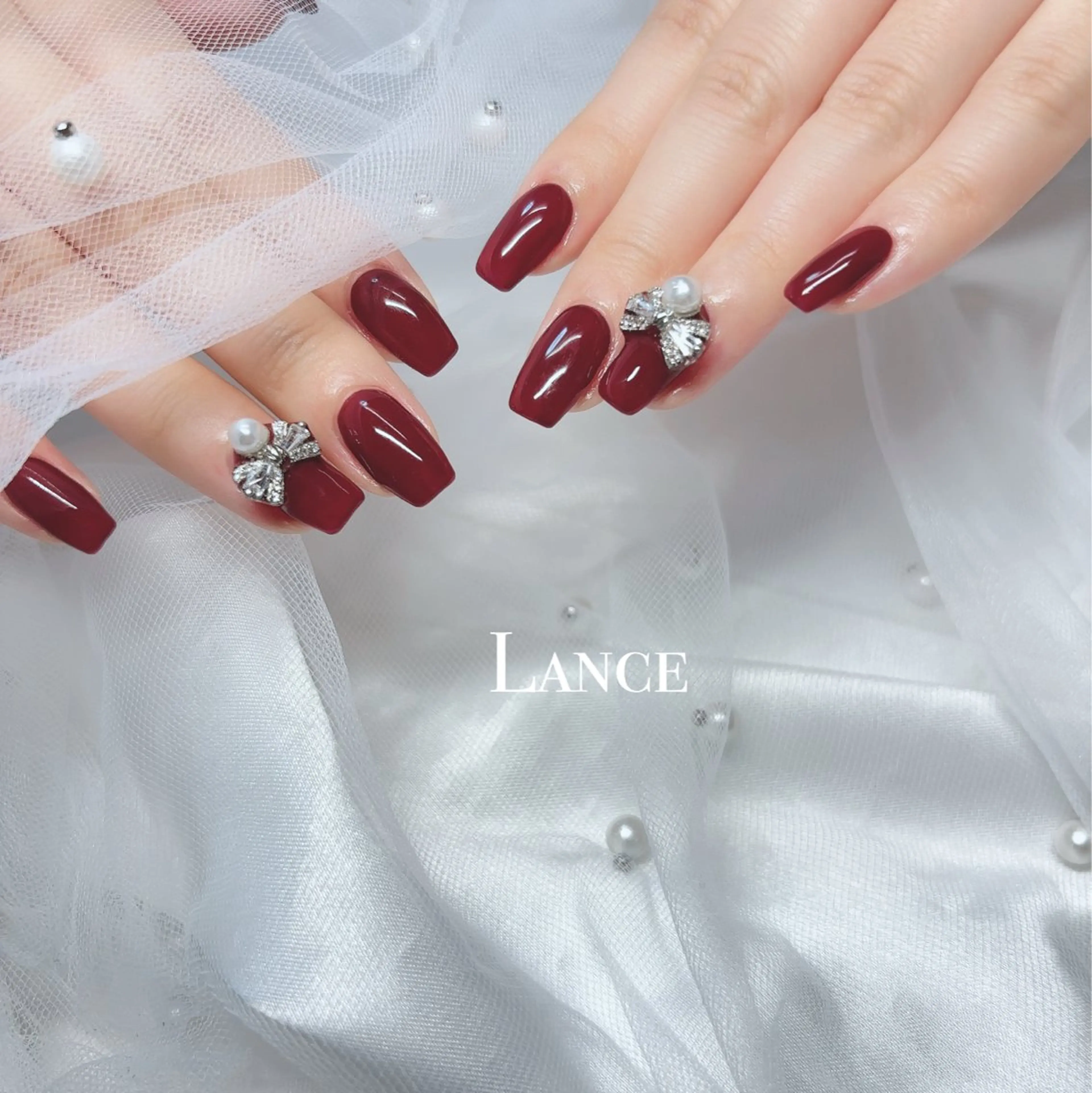 ネイル オーロラネイル フットネイル フレンチネイル キラキラネイル 韓国ネイル ハンドネイル Lance nailのネイルデザイン