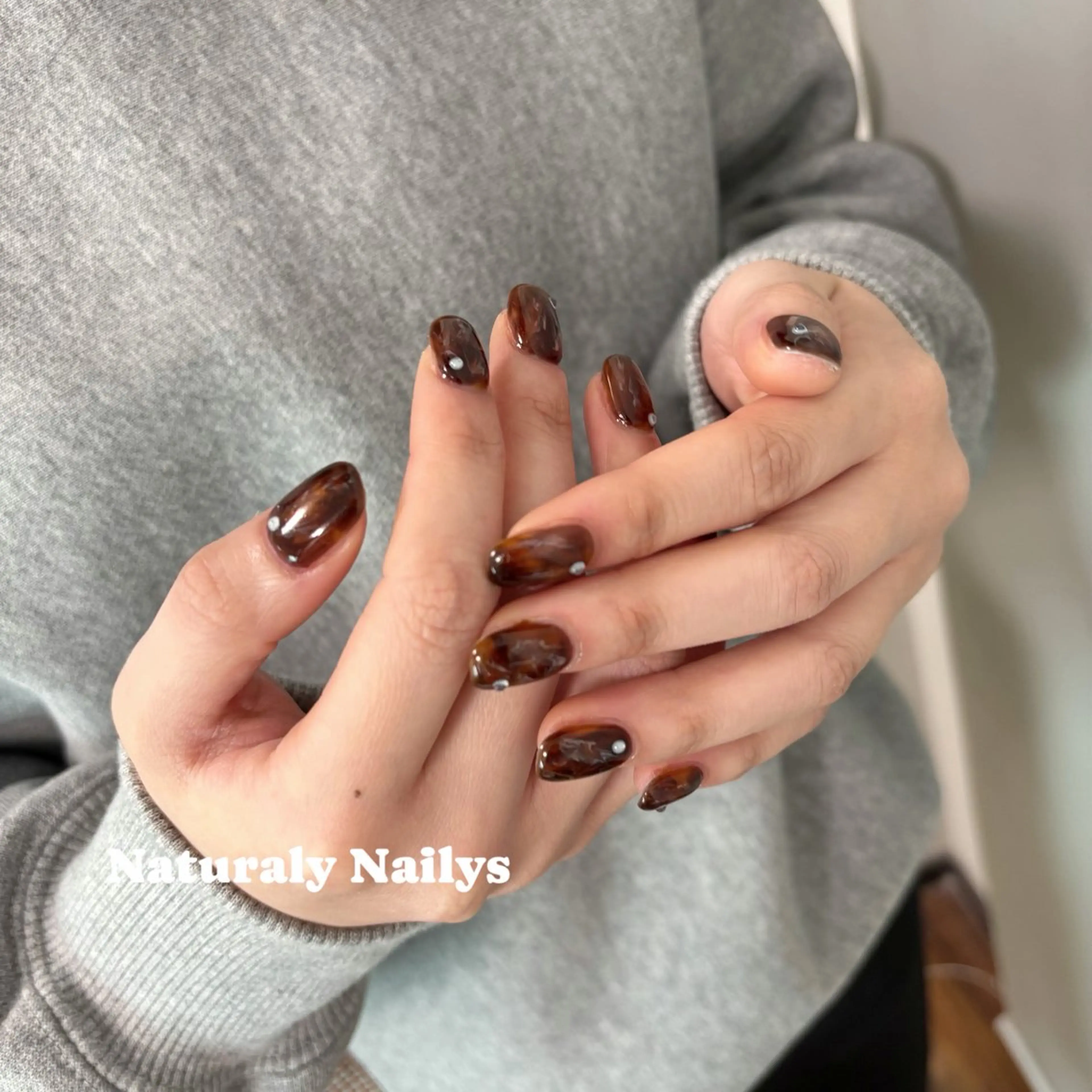 ネイル Naturaly Nailys所属・プライベートサロン rieのネイルデザイン