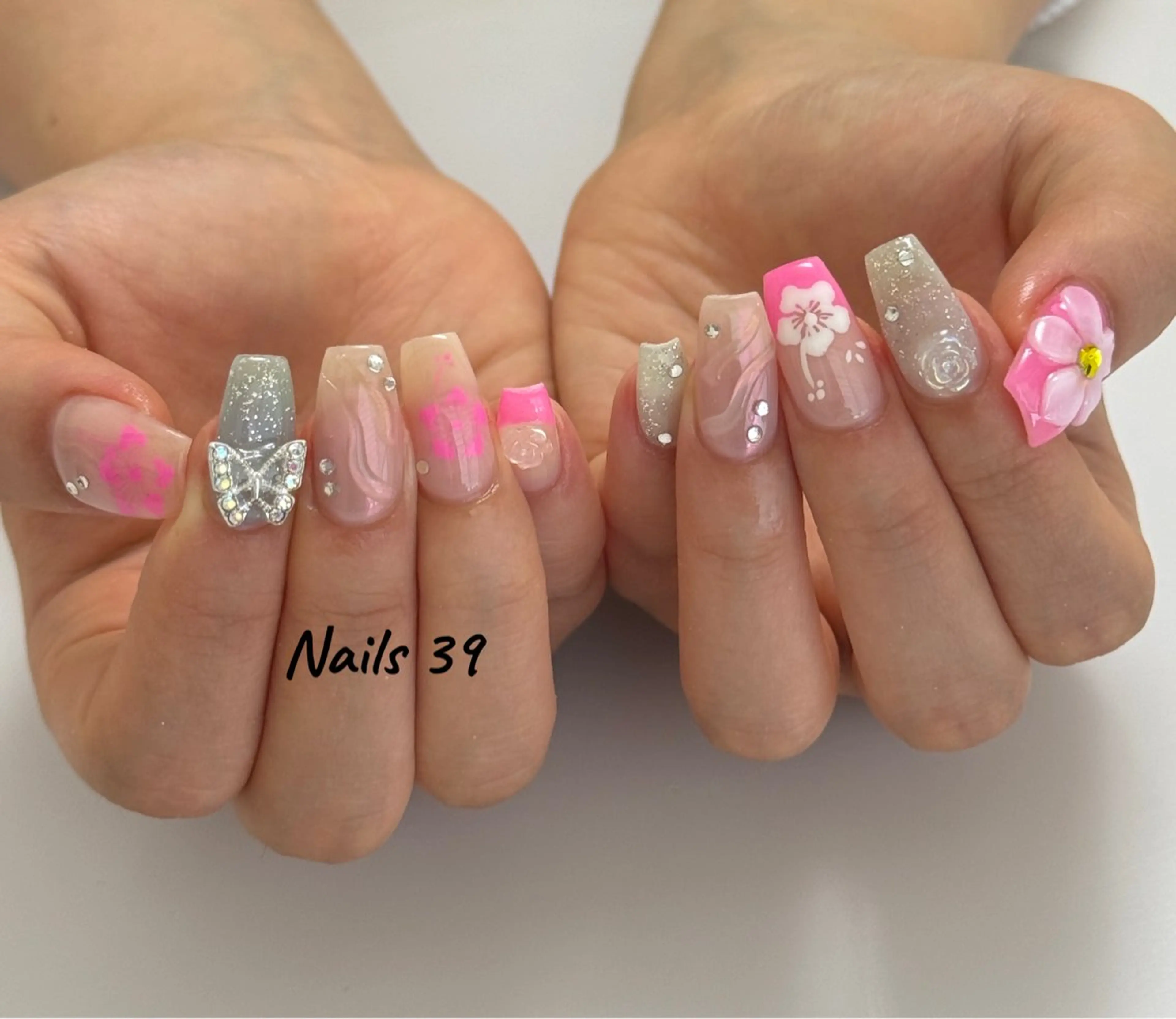 ネイル Nails 39のネイルデザイン