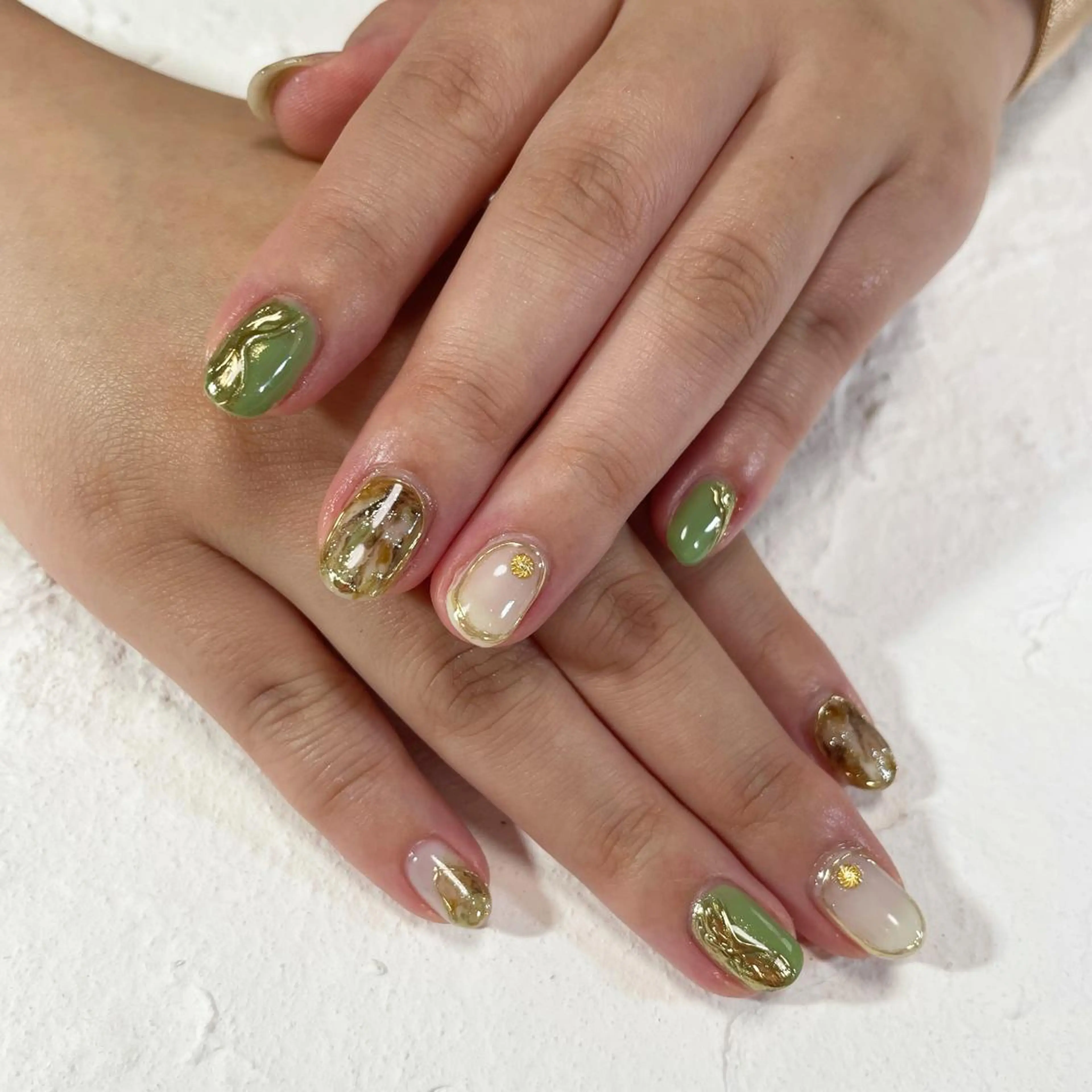 ネイル nail.gorin所属・吉村 優子のネイルデザイン
