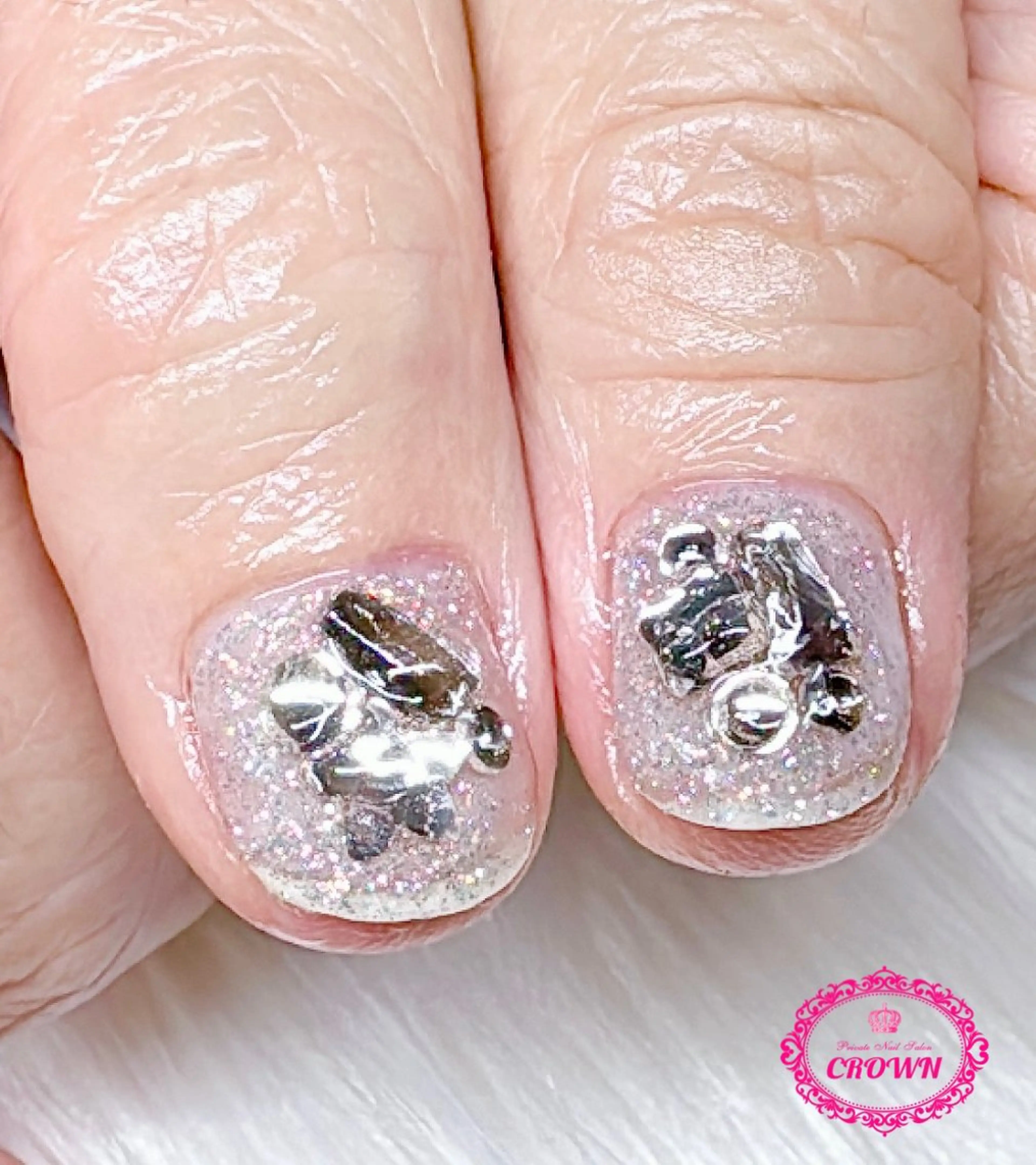 ネイル CROWN プライベートサロンのネイルデザイン