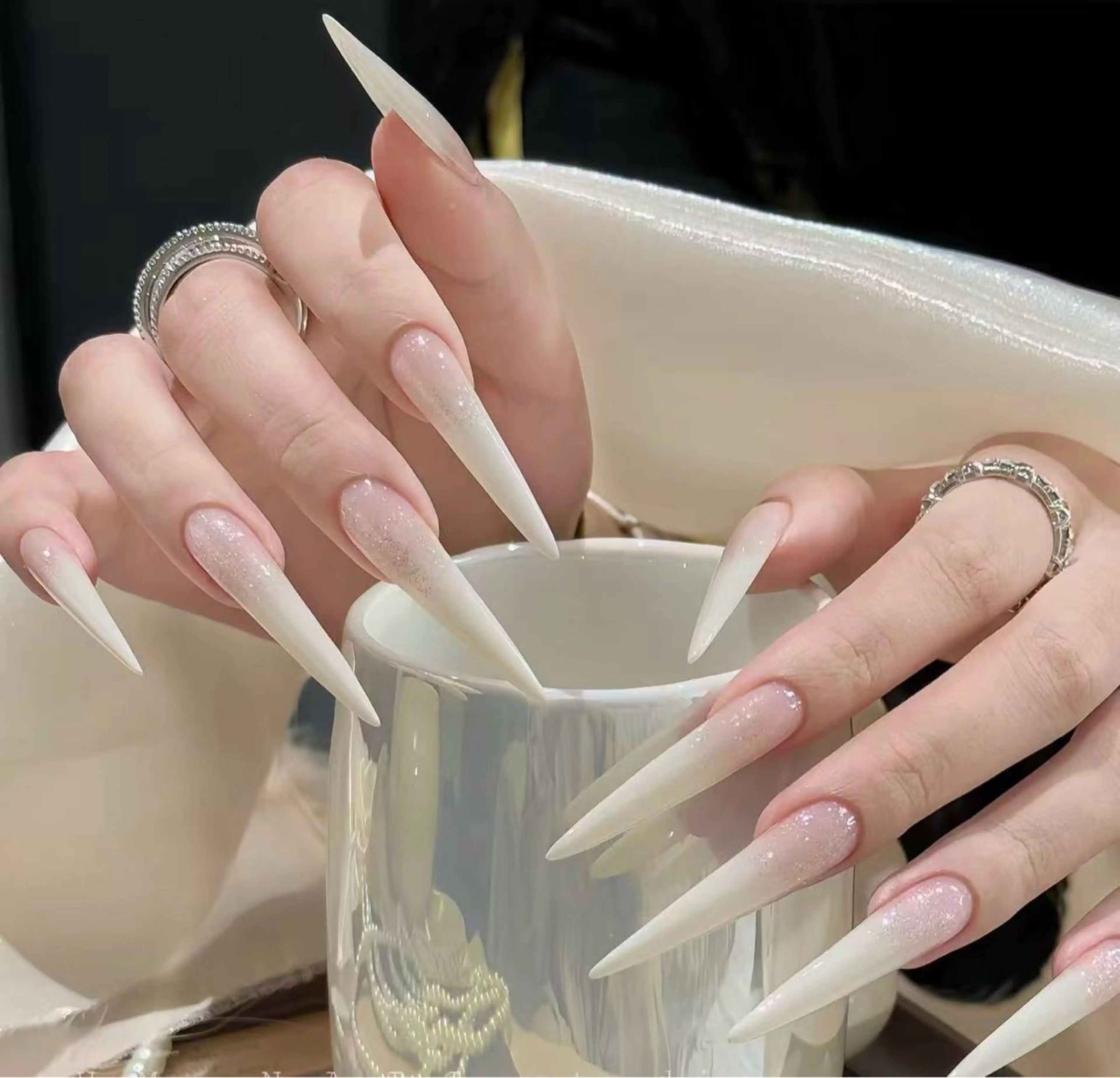 ネイル 長さ出し ハンドネイル EG えまEMAのネイルデザイン