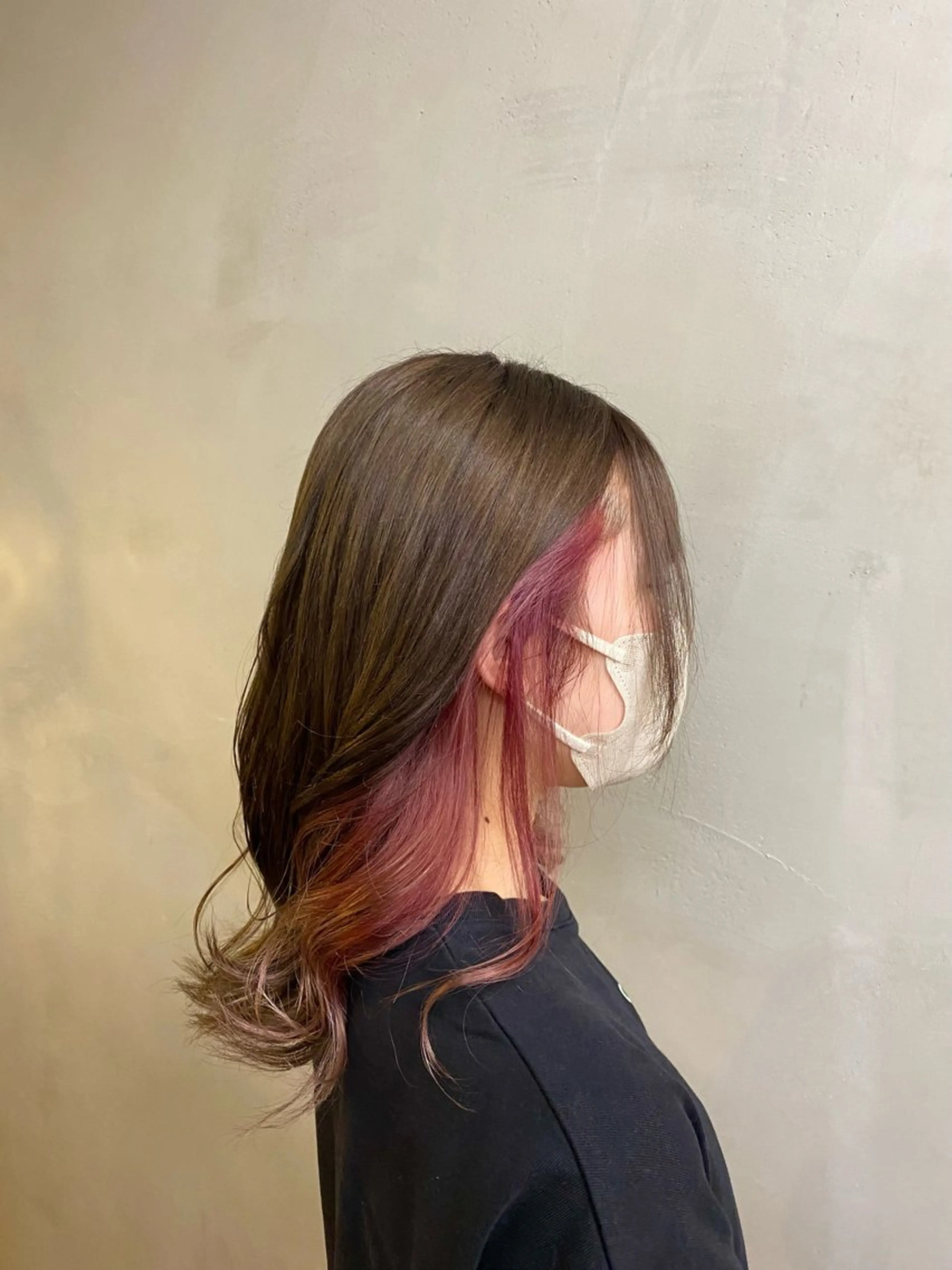 ミディアム カラー ベージュカラー インナーカラー ピンクカラー 🦋 misaki🦋のヘアスタイル