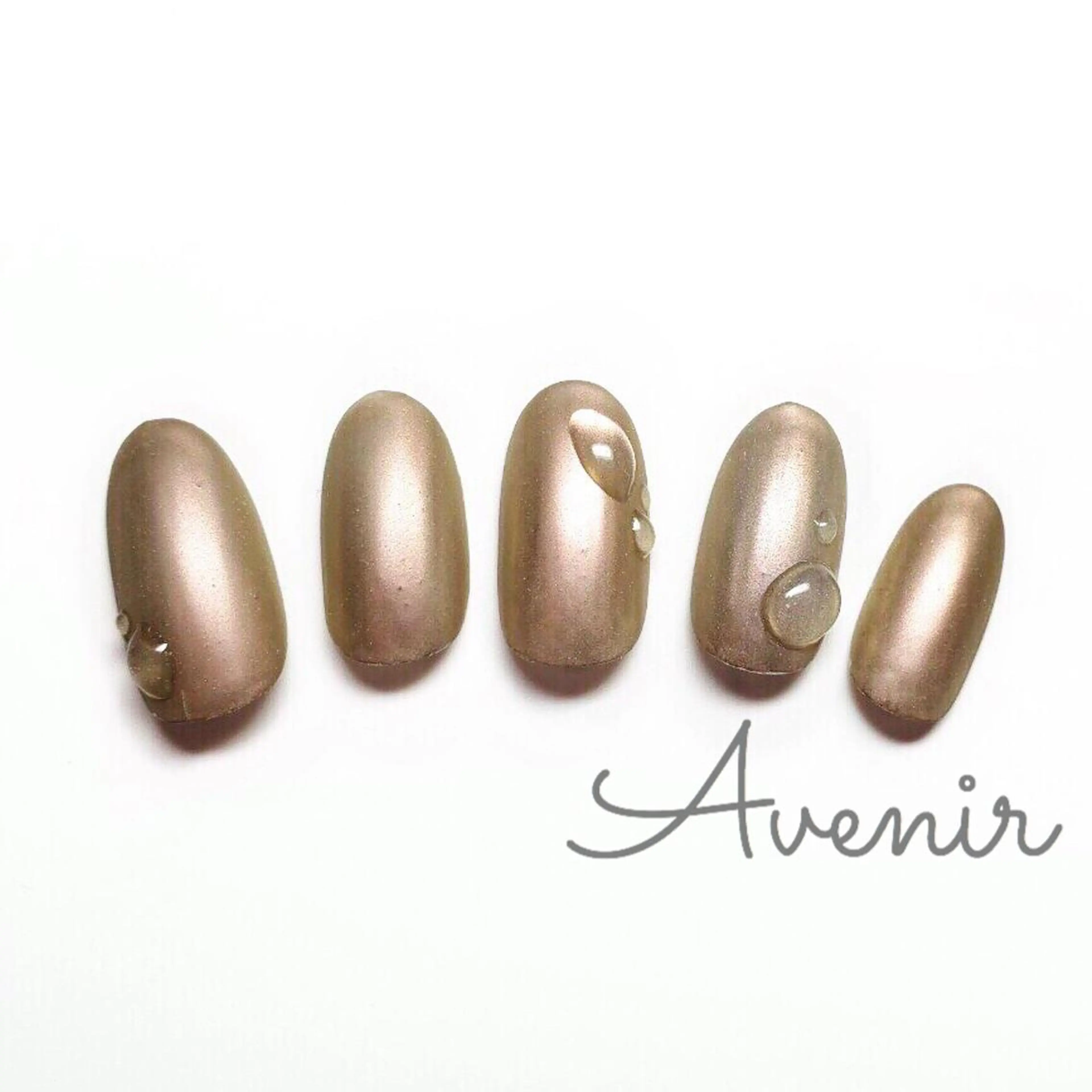 ネイル Avenir 表参道 nail＆eye予約のネイルデザイン