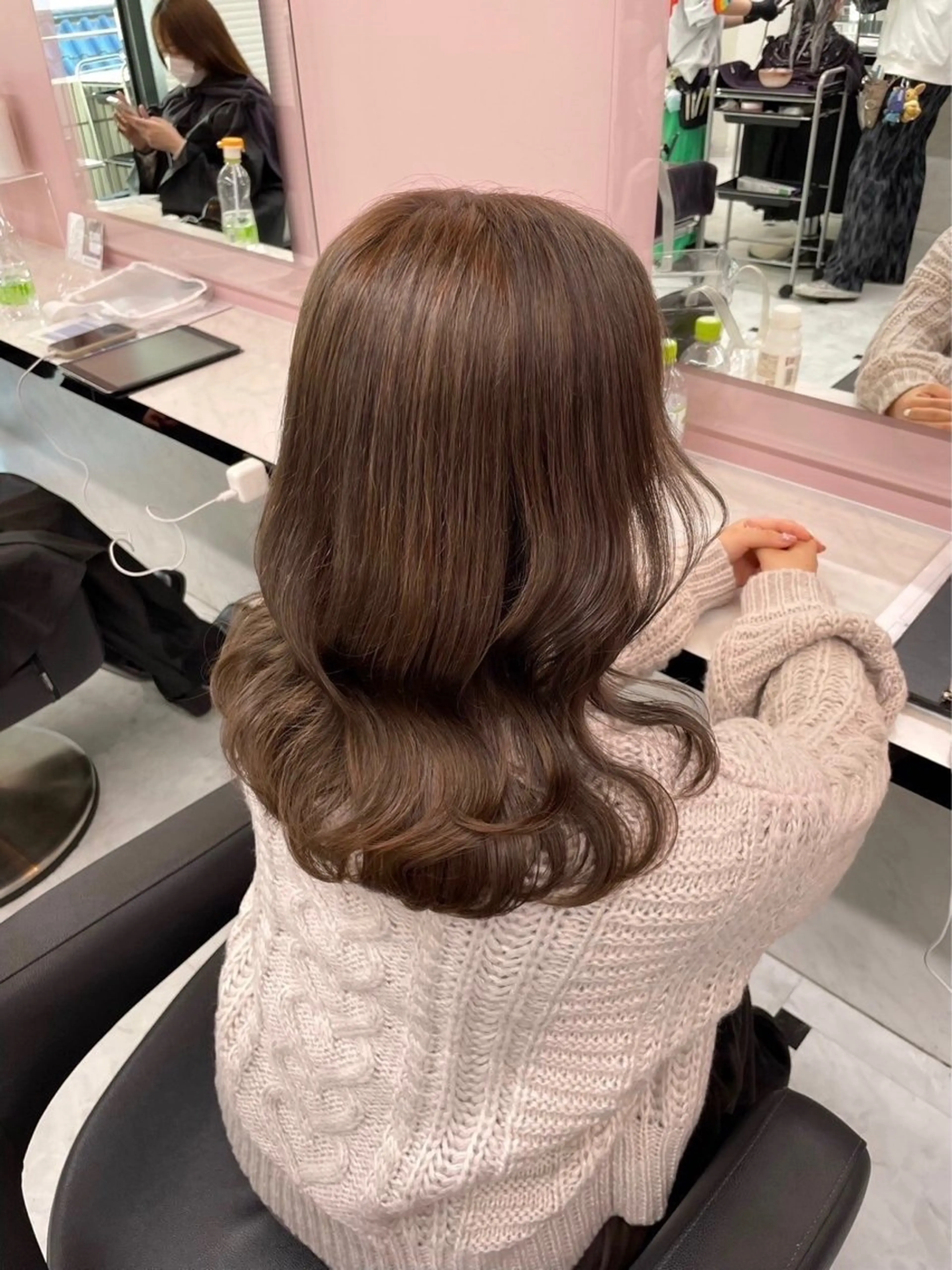 ロング カラー ヘアアレンジ カット ヘアカラー トリートメント 赤み消しブラウン プロ🐿けんご🐿のヘアスタイル