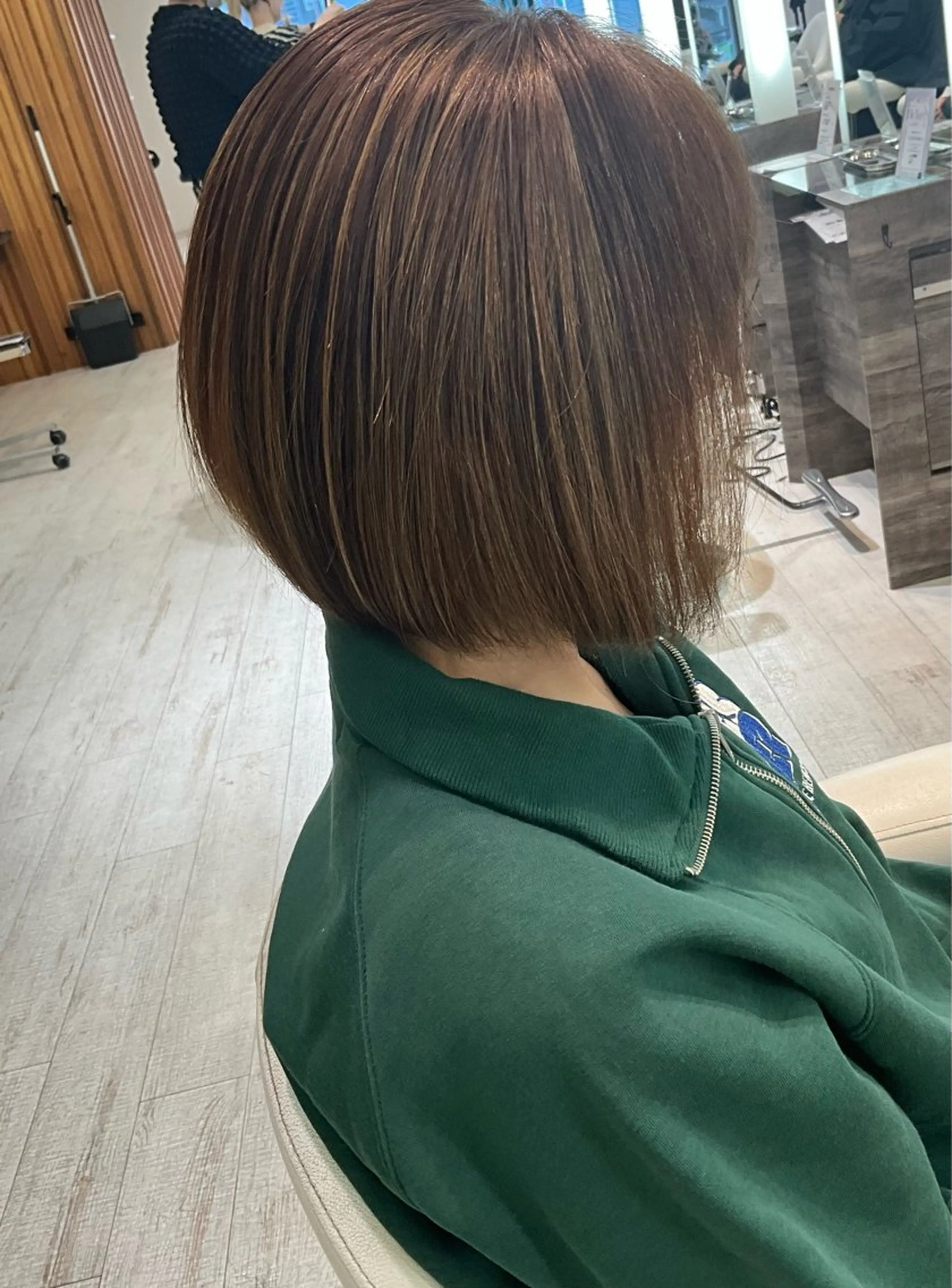 ショート カラー ハイライトカラー ハイライト カット ヘアカラー トリートメント 佐野 太河のヘアスタイル