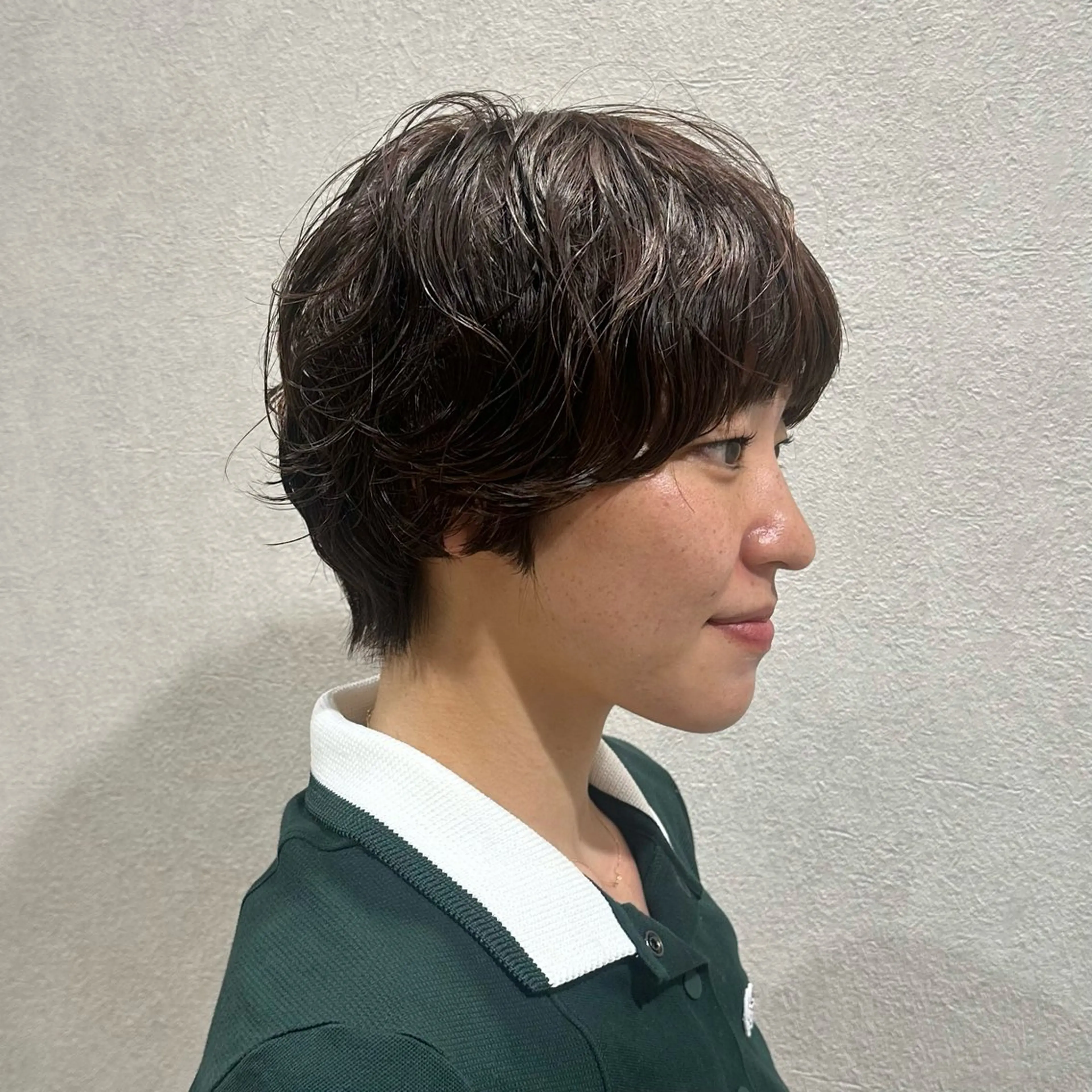 ショート パーマ 🫧もも🫧 ／メンズ〜レディースのヘアスタイル