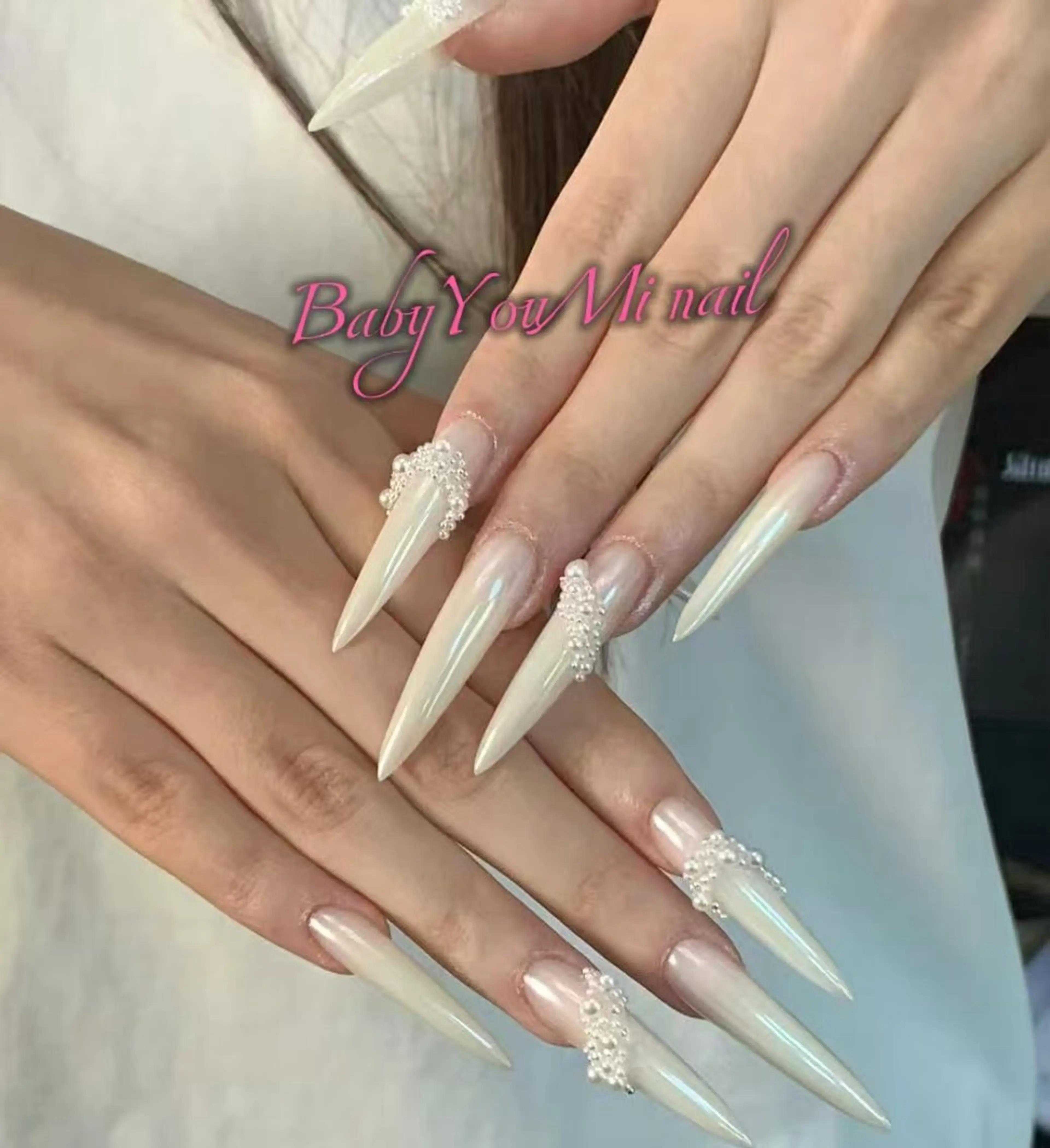 ネイル オーロラネイル フラワーネイル フットネイル フレンチネイル ジェルネイル ハンドネイル BabyYouMi nailのネイルデザイン