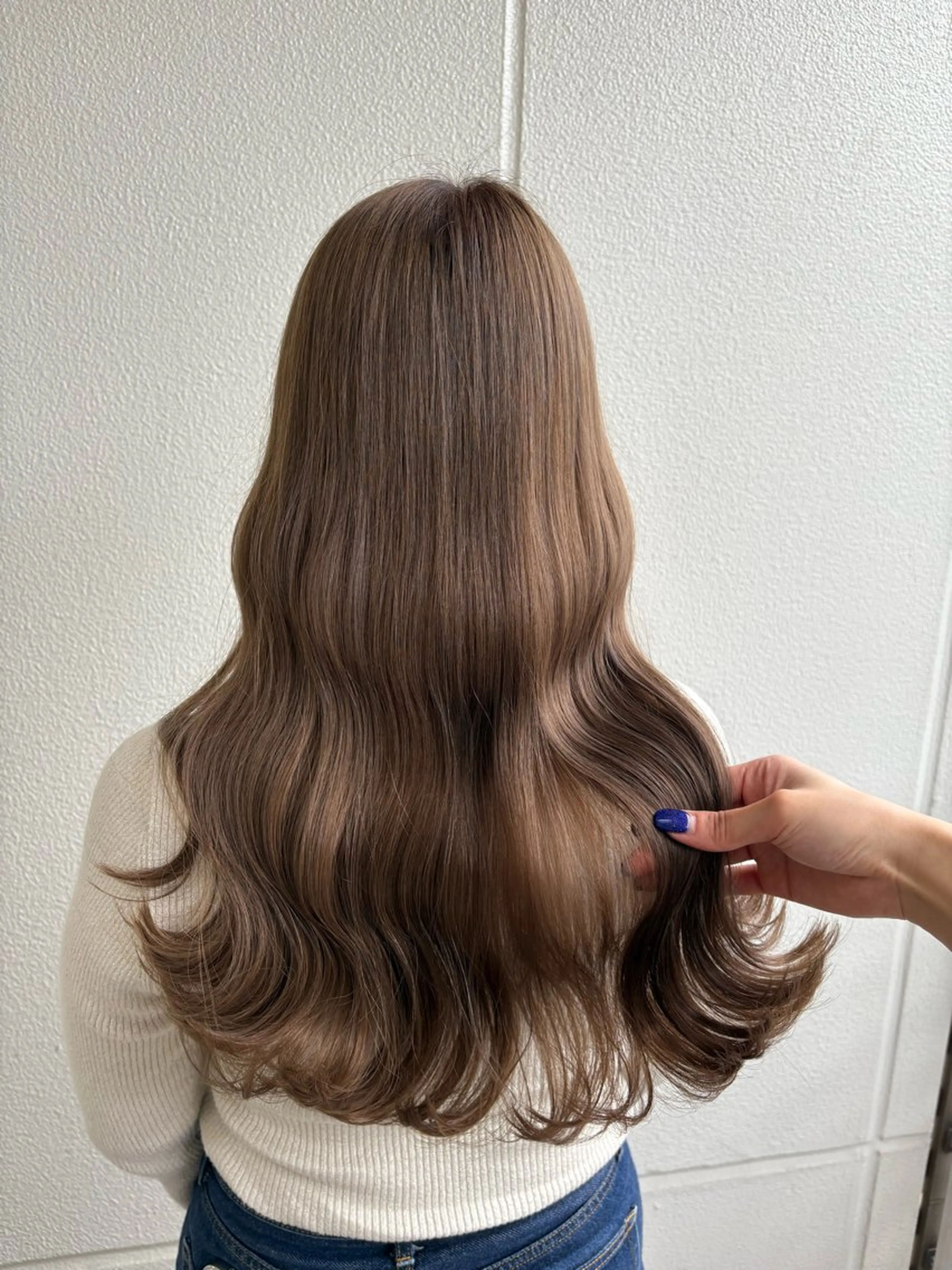 ロング カラー ヘアアレンジ ベージュカラー ミルクティーベージュ 《暖色/韓国hair 》🇰🇷桑原ユキネのヘアスタイル