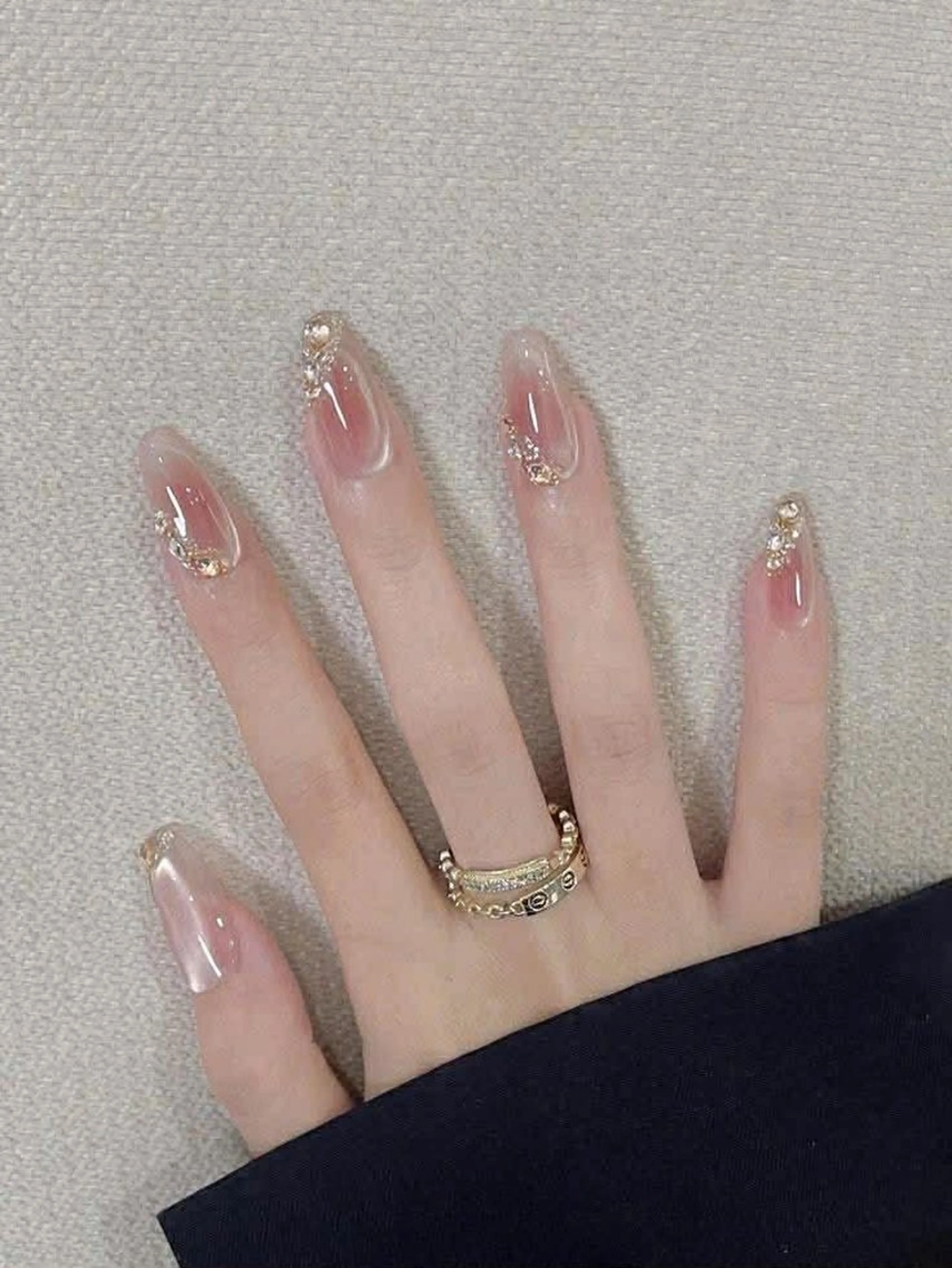 ネイル ZEN Beauty nail spa massage所属・ゆり ちゃんのネイルデザイン