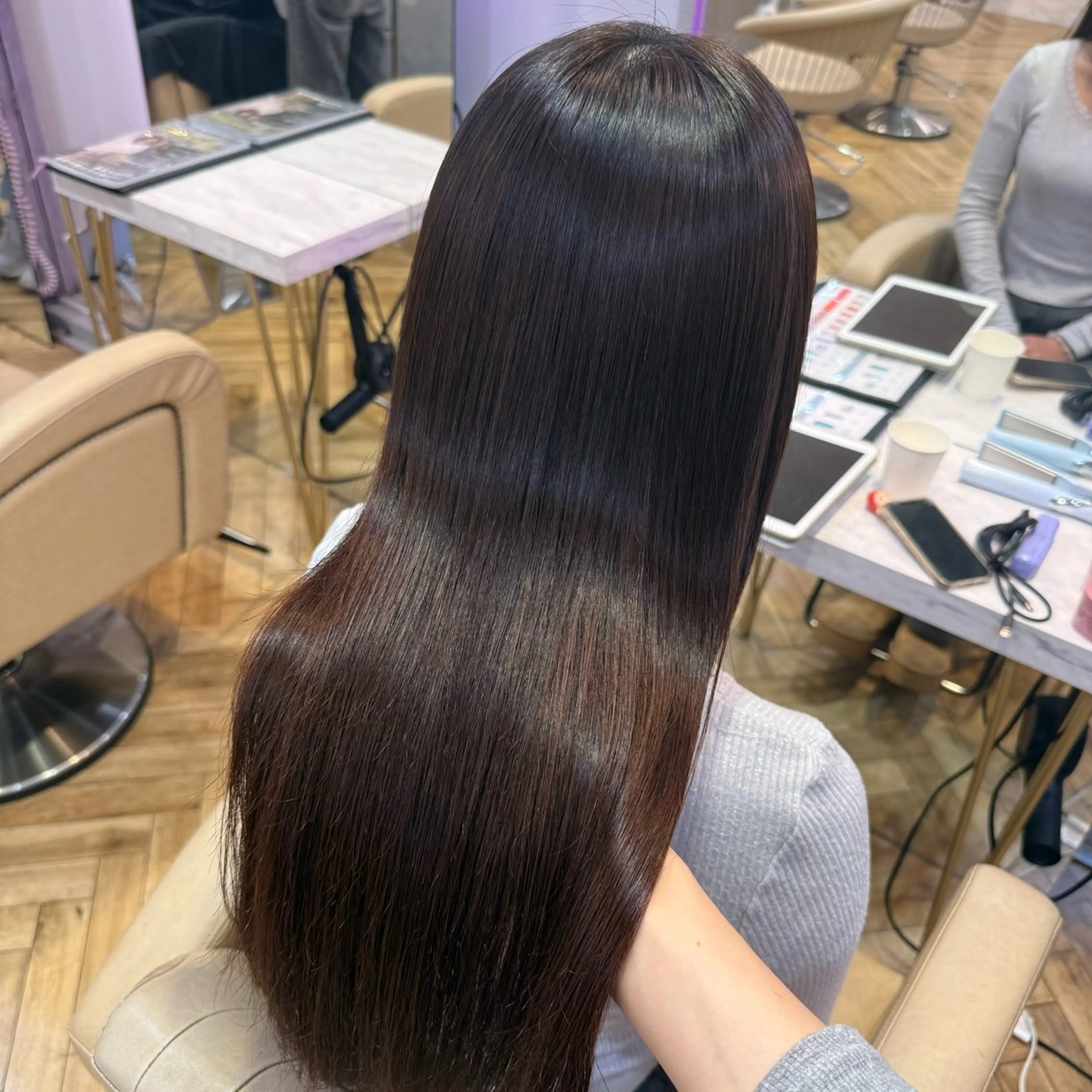 ロング 縮毛矯正 カット ヘアカラー 縮毛矯正 トリートメント 韓国ヘア/艶髪/ 透明感カラー/つぐみのヘアスタイル