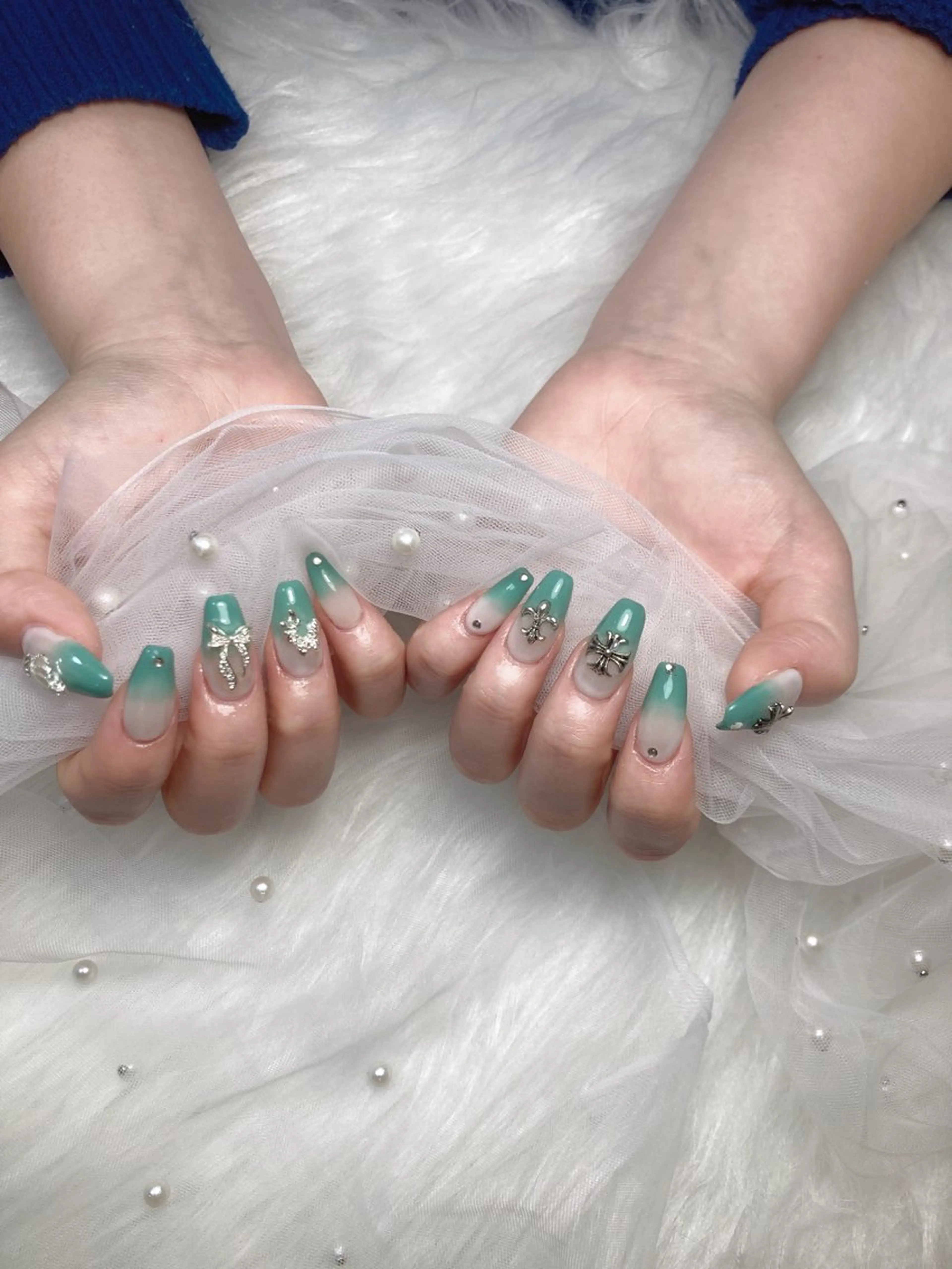 ネイル U·Mi nail salon所属・U·MI 上野御徒町店のネイルデザイン