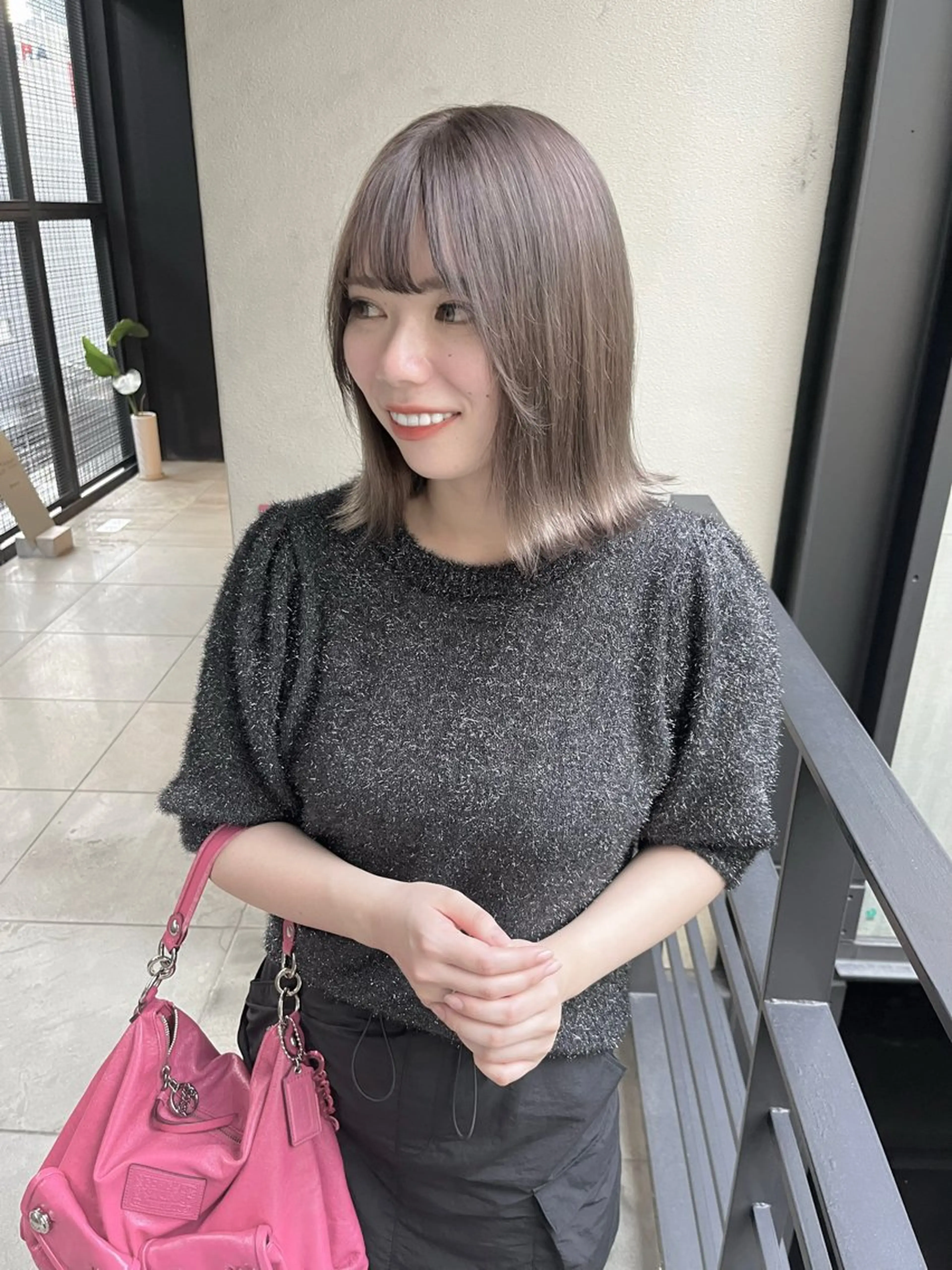 カラー ブリーチ 🖤西嶋　桃花🖤 エクステ/レイヤーのヘアスタイル