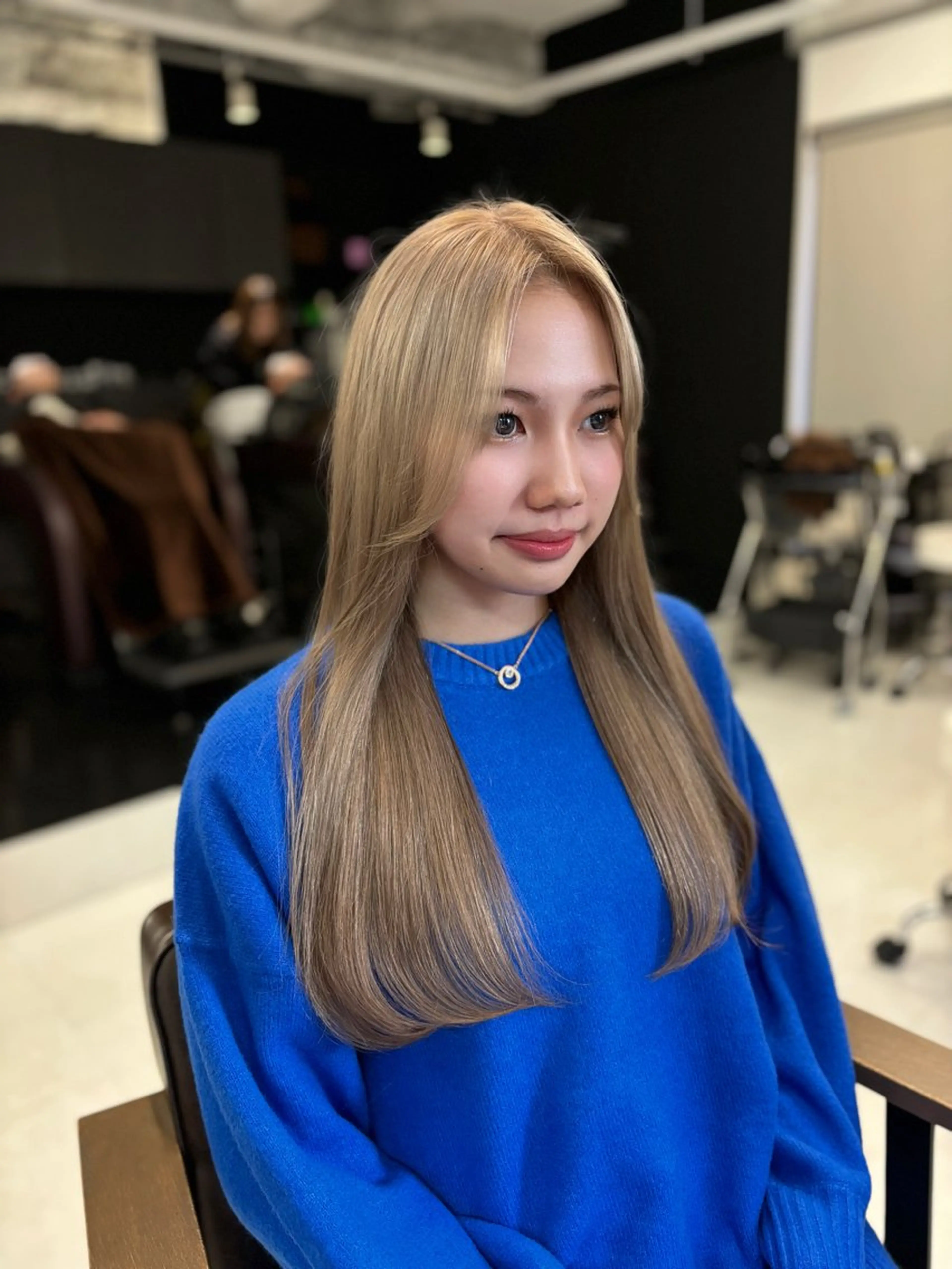 ロング カット ヘアカラー 赤みなしカラー/梅田 /レイヤー/IORIのヘアスタイル