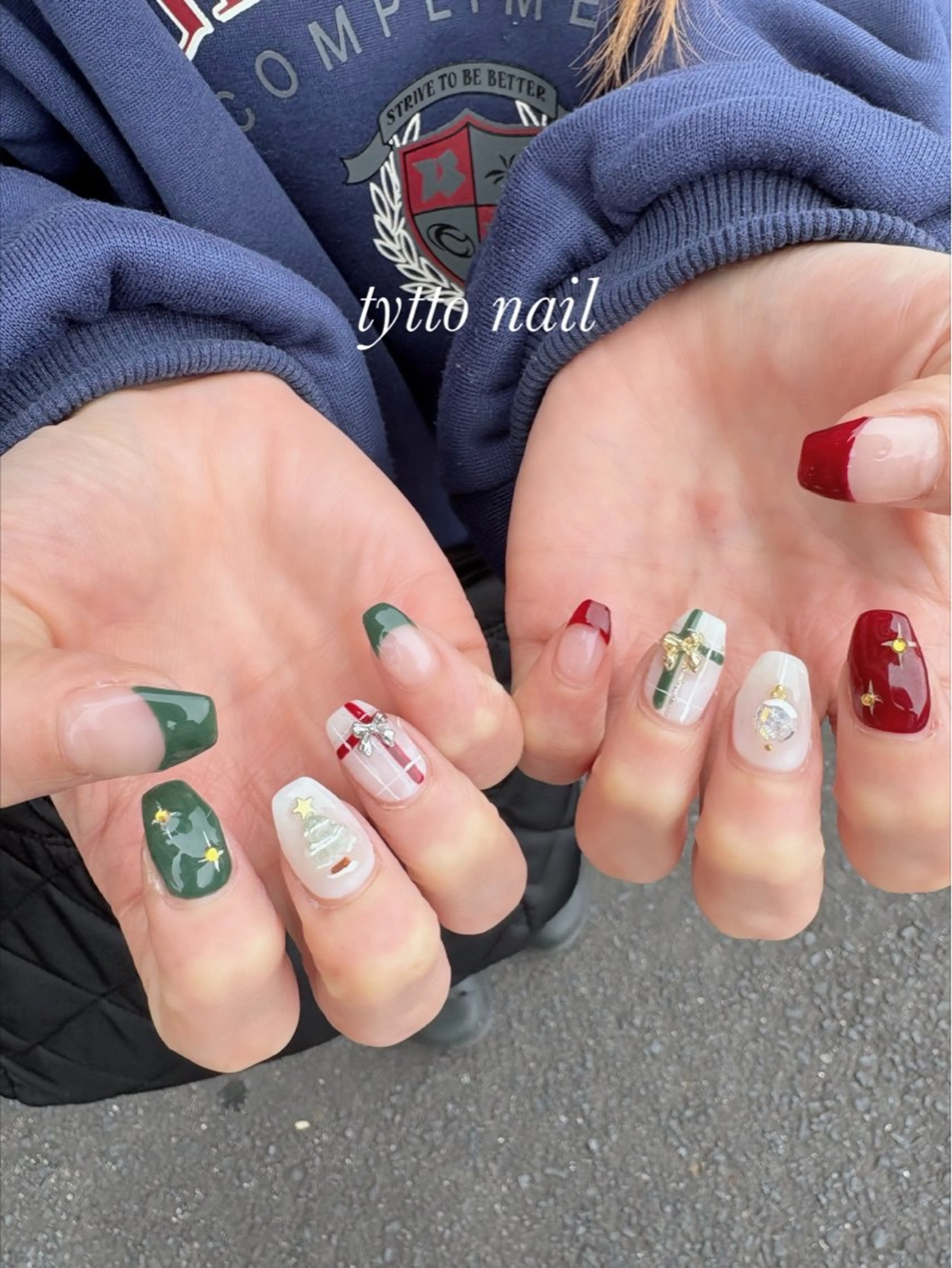 ネイル グラデーション オフィスネイル ワンカラーネイル 冬ネイル クリスマス tytto nail ❤︎‪‪eri‪‪のネイルデザイン