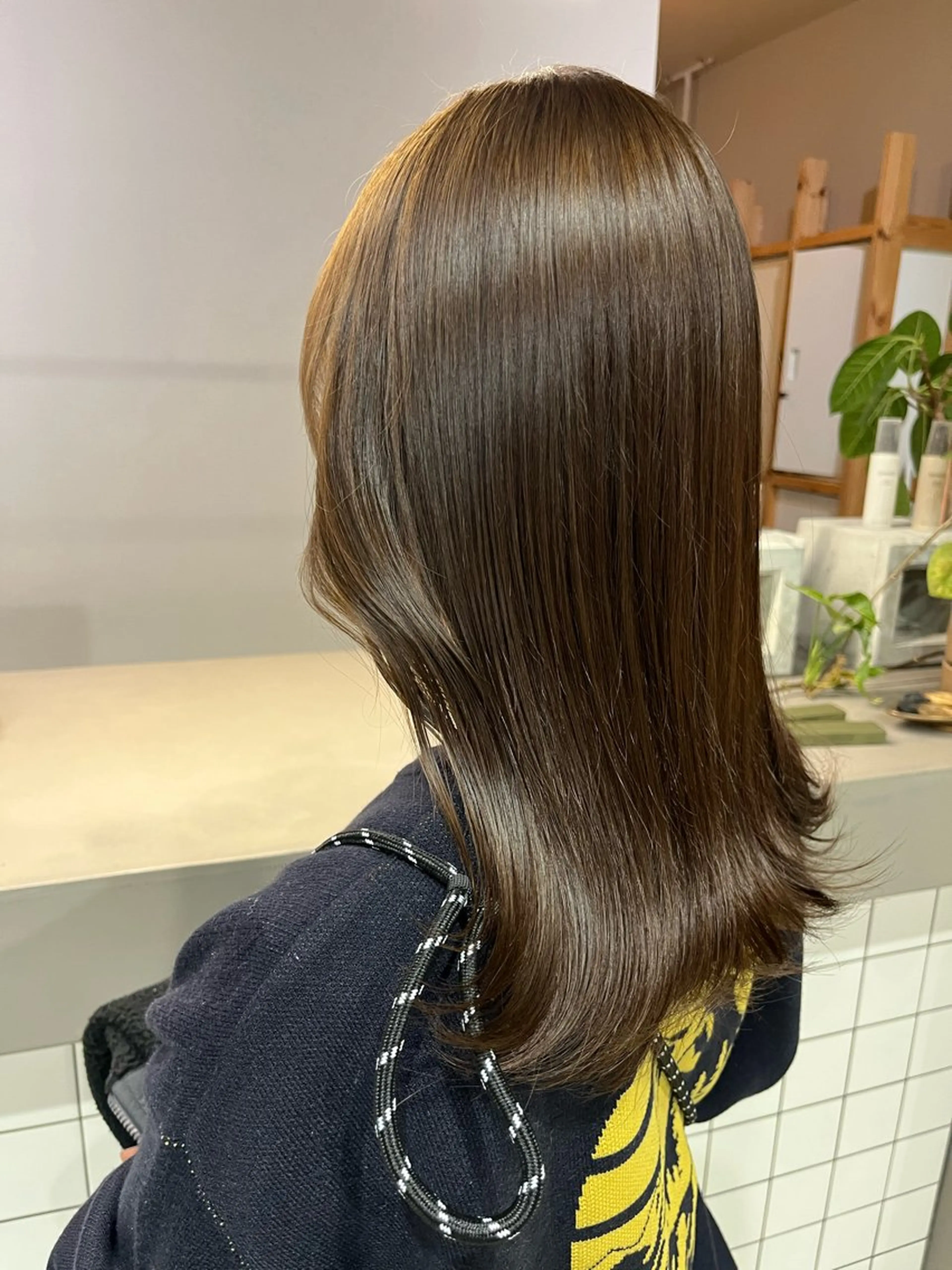 セミロング カラー haruki所属・高木 陽菜のヘアスタイル