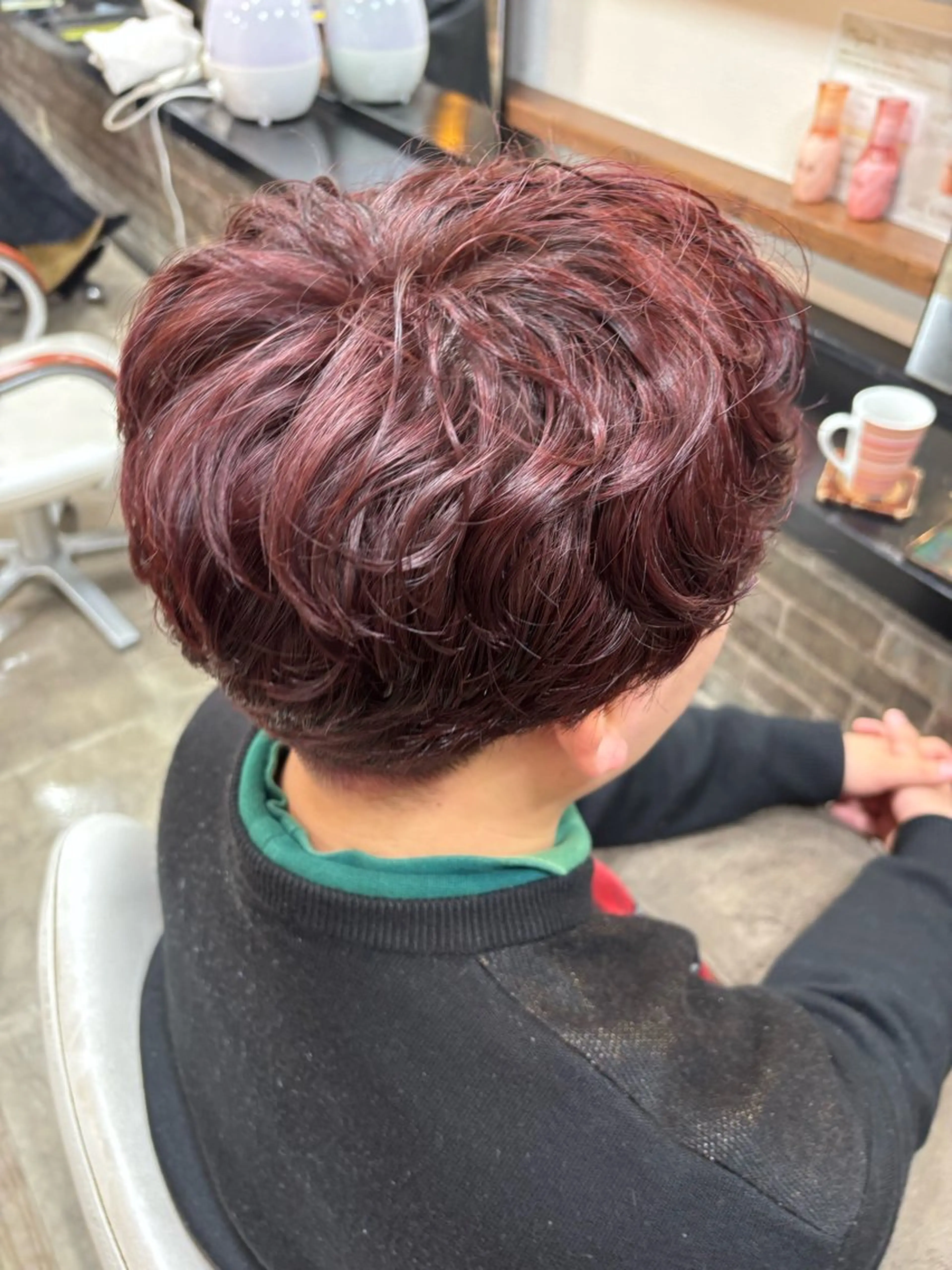 カラー パーマ メンズ レッドカラー カット ヘアカラー イツキ🌕デザインカ ラー🥨髪質改善🫧のヘアスタイル