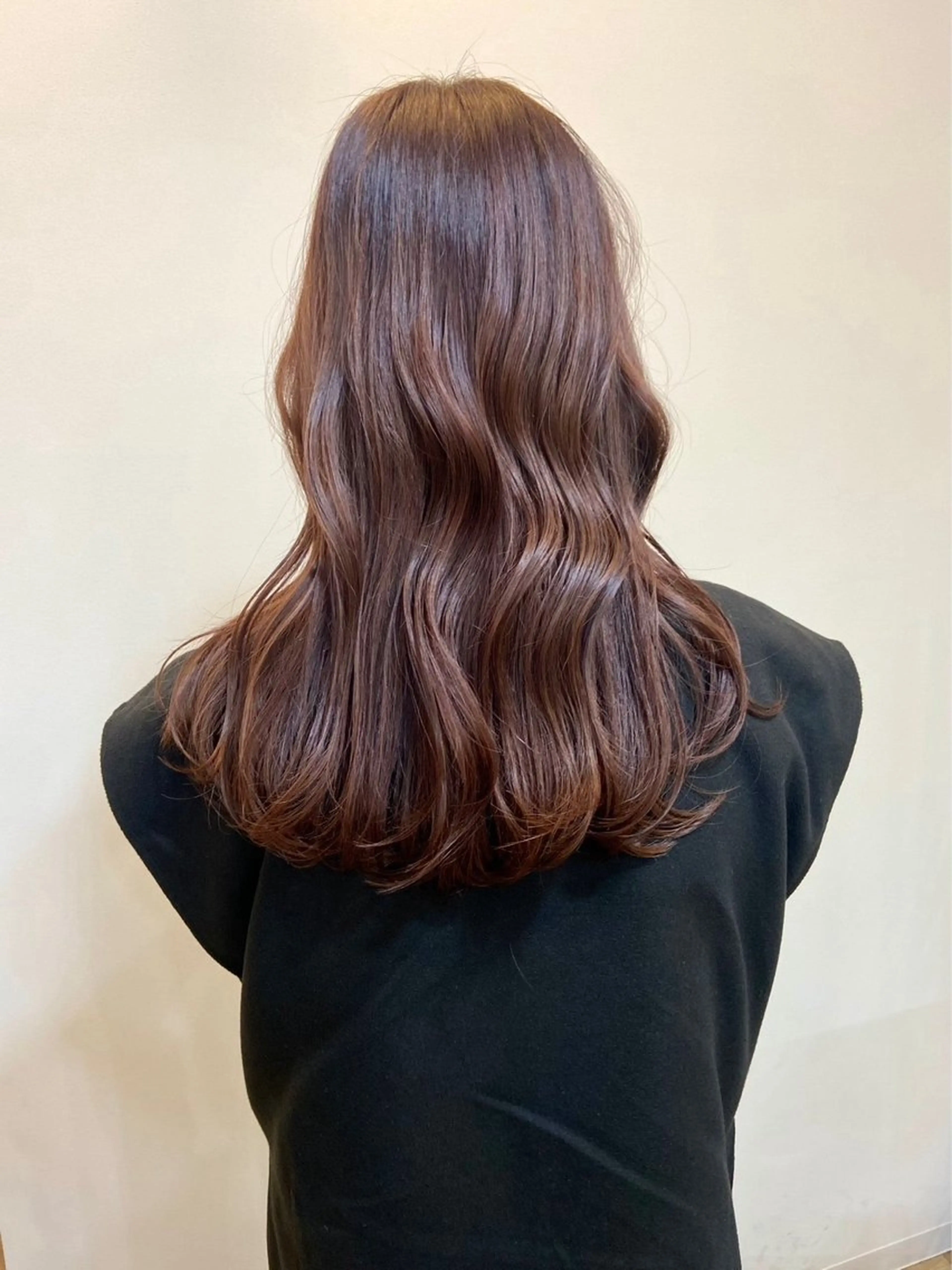 ロング カラー ブラウンカラー ダブルカラー ピンクカラー ピンクブラウン 神戸ボブ✂️ ioe三宮/田 伸佳のヘアスタイル