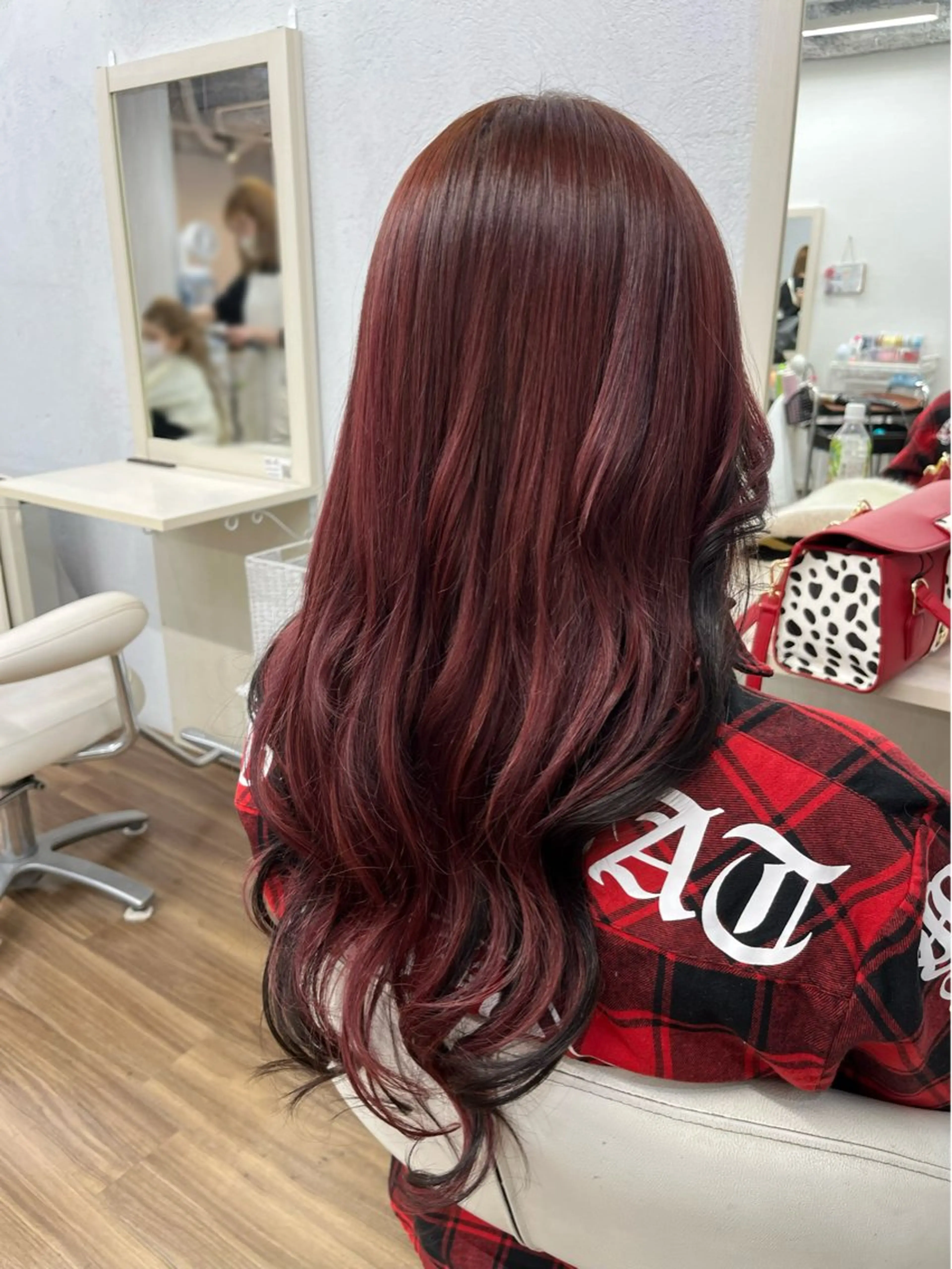 ロング カラー シールエクステ 黒髪 ダブルカラー レッドカラー エクステ エクステ GLOSS 心斎橋 山上のヘアスタイル