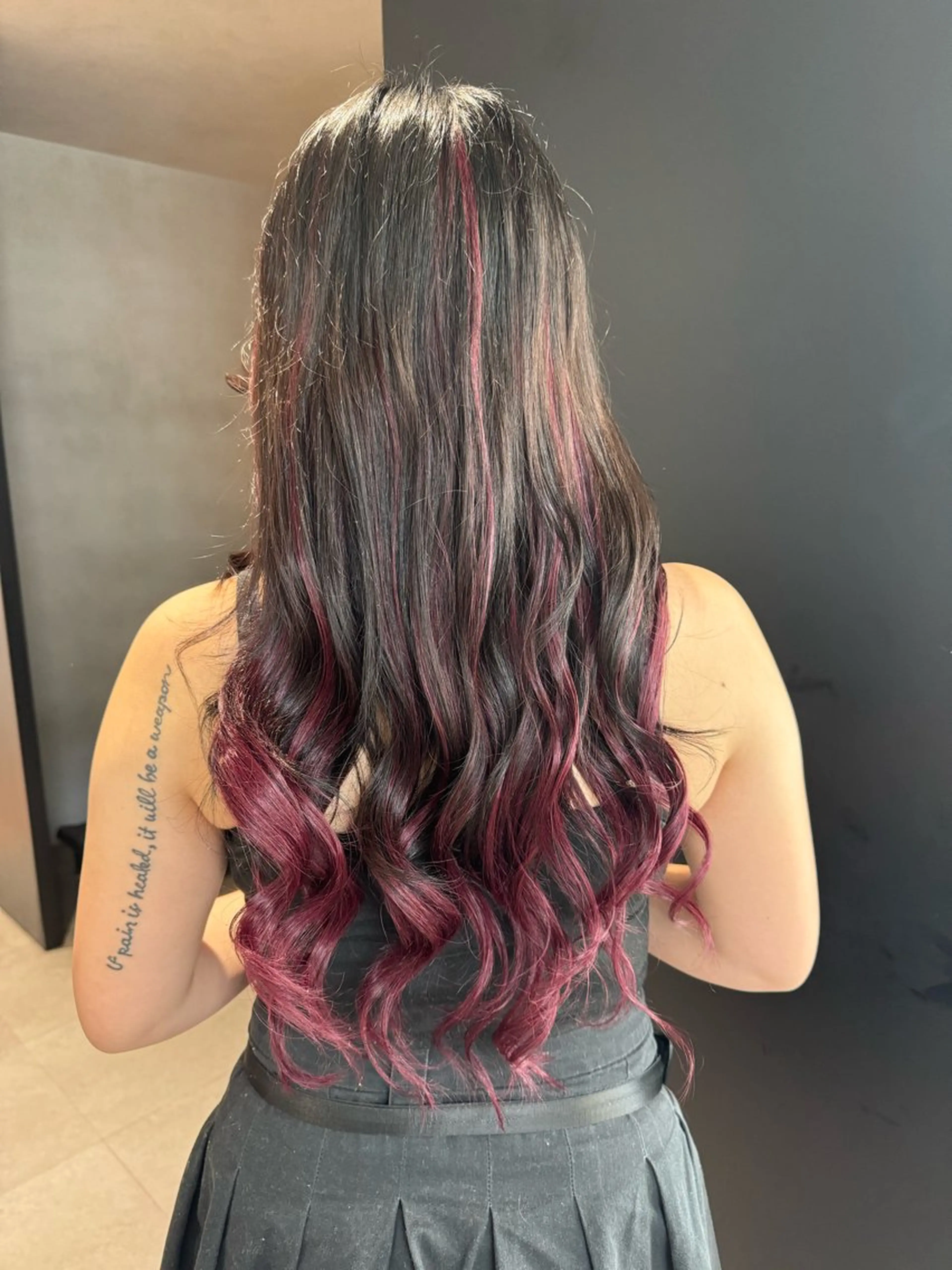 オフホワイト大阪店（off white）所属・LENA🎀 ハイトーン/エクステのヘアスタイル