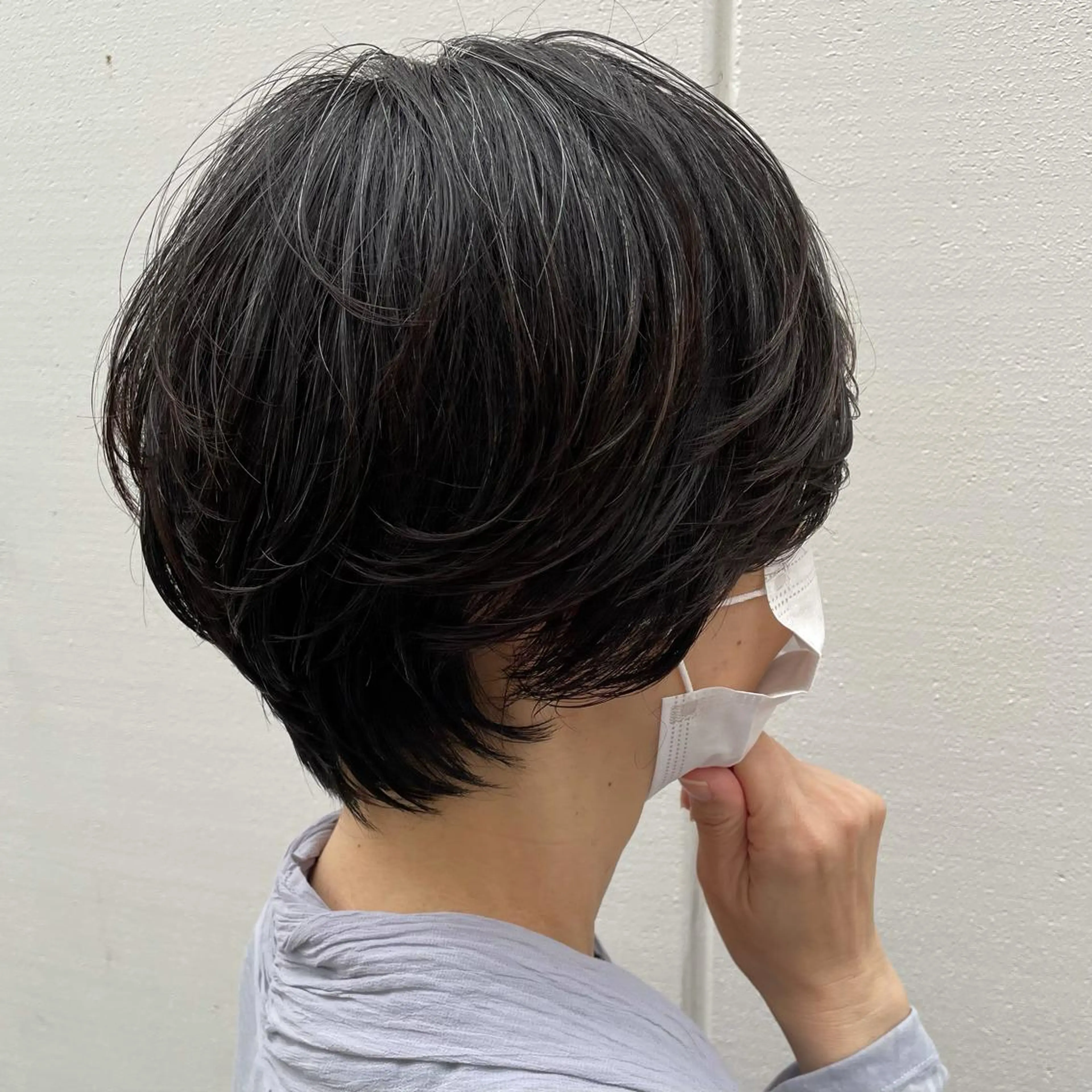 ショート パーソナルカラー 藤本夢のヘアスタイル