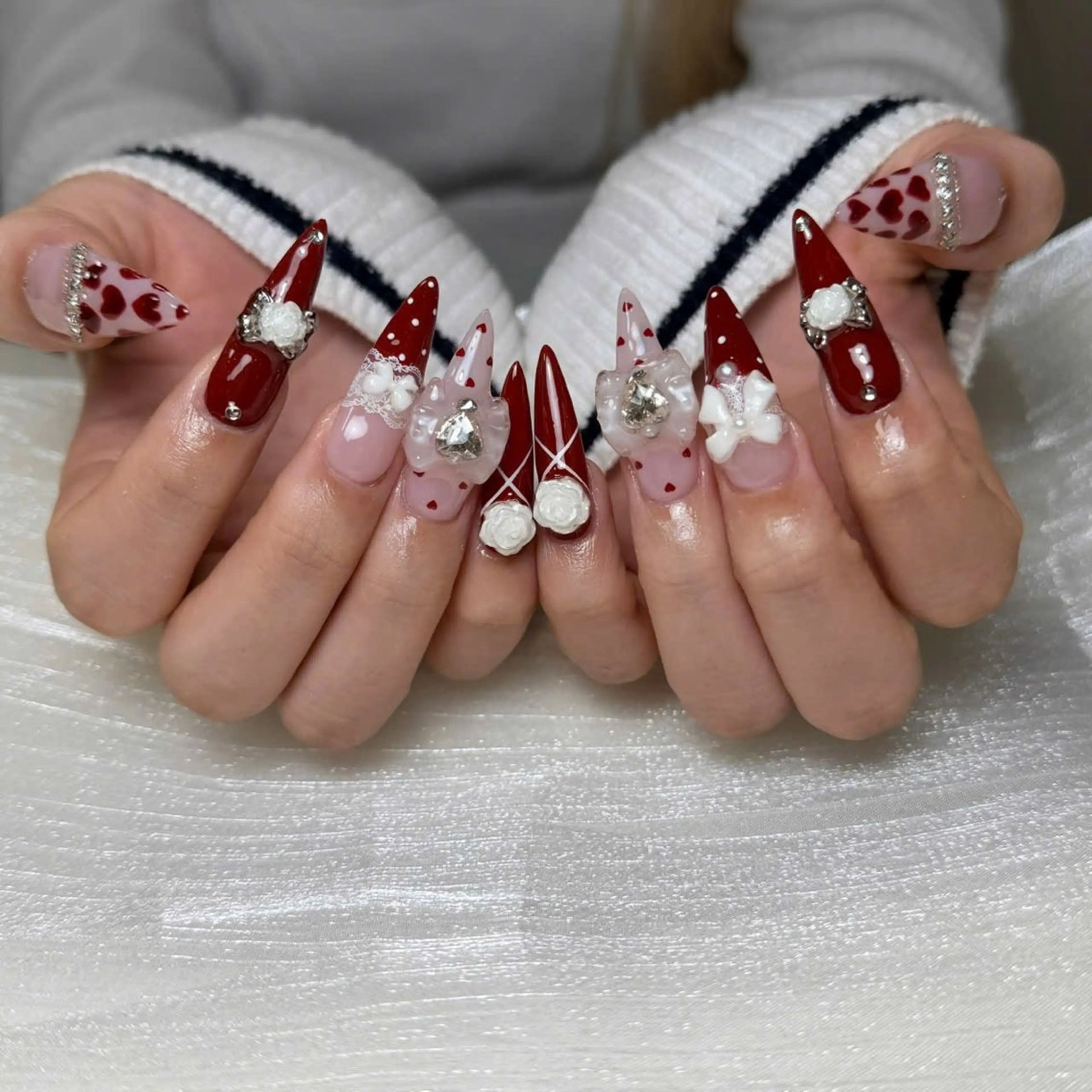 ネイル オーロラネイル 長さ出し フラッシュネイル フレンチネイル ジェルネイル Michi_Nails_Salon所属・Michi Nail Staffのネイルデザイン
