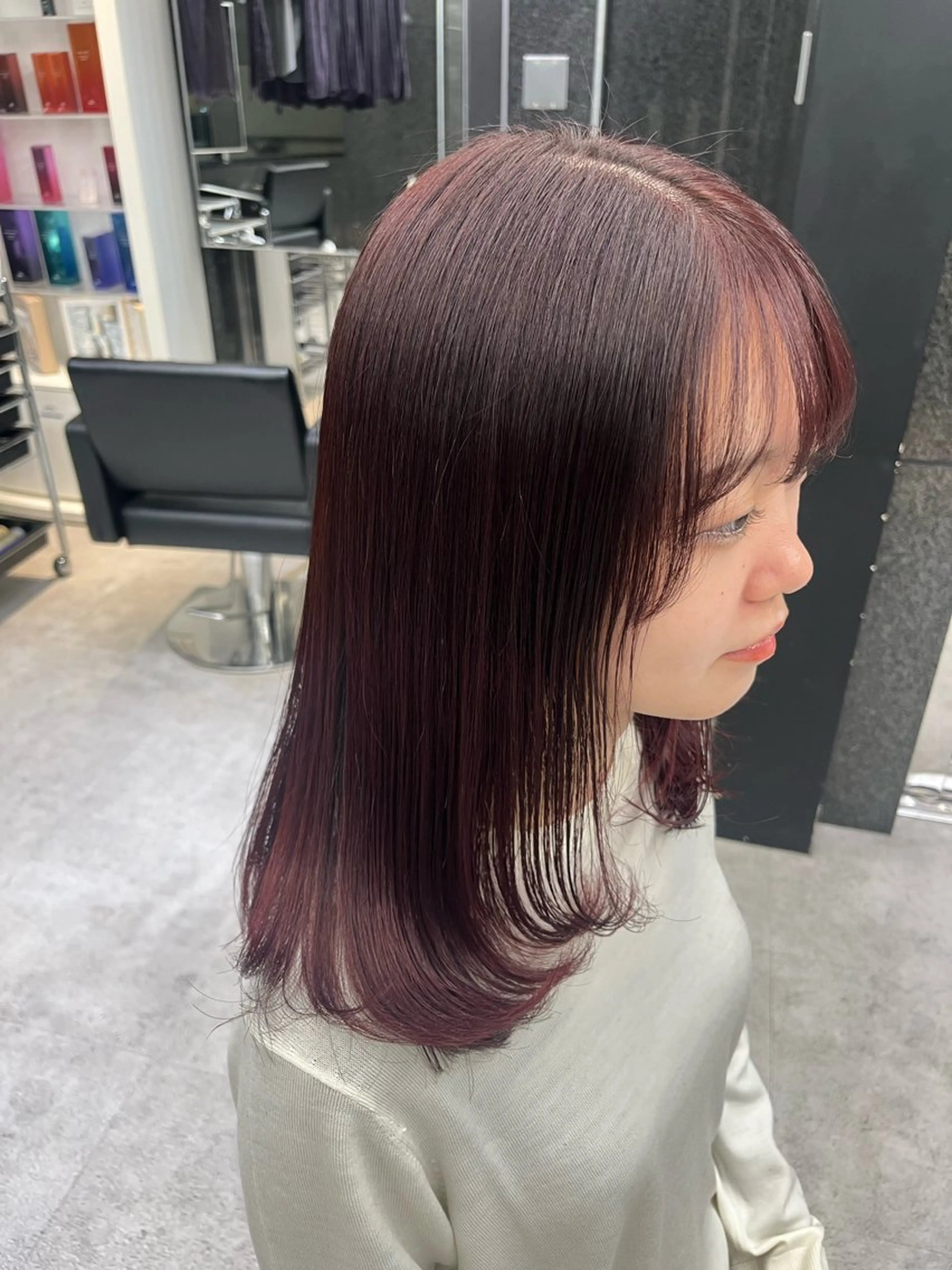 ミディアム カラー レッドカラー ヘアカラー トリートメント ボブ/プツッとボブ/ 暖色カラー/モエのヘアスタイル