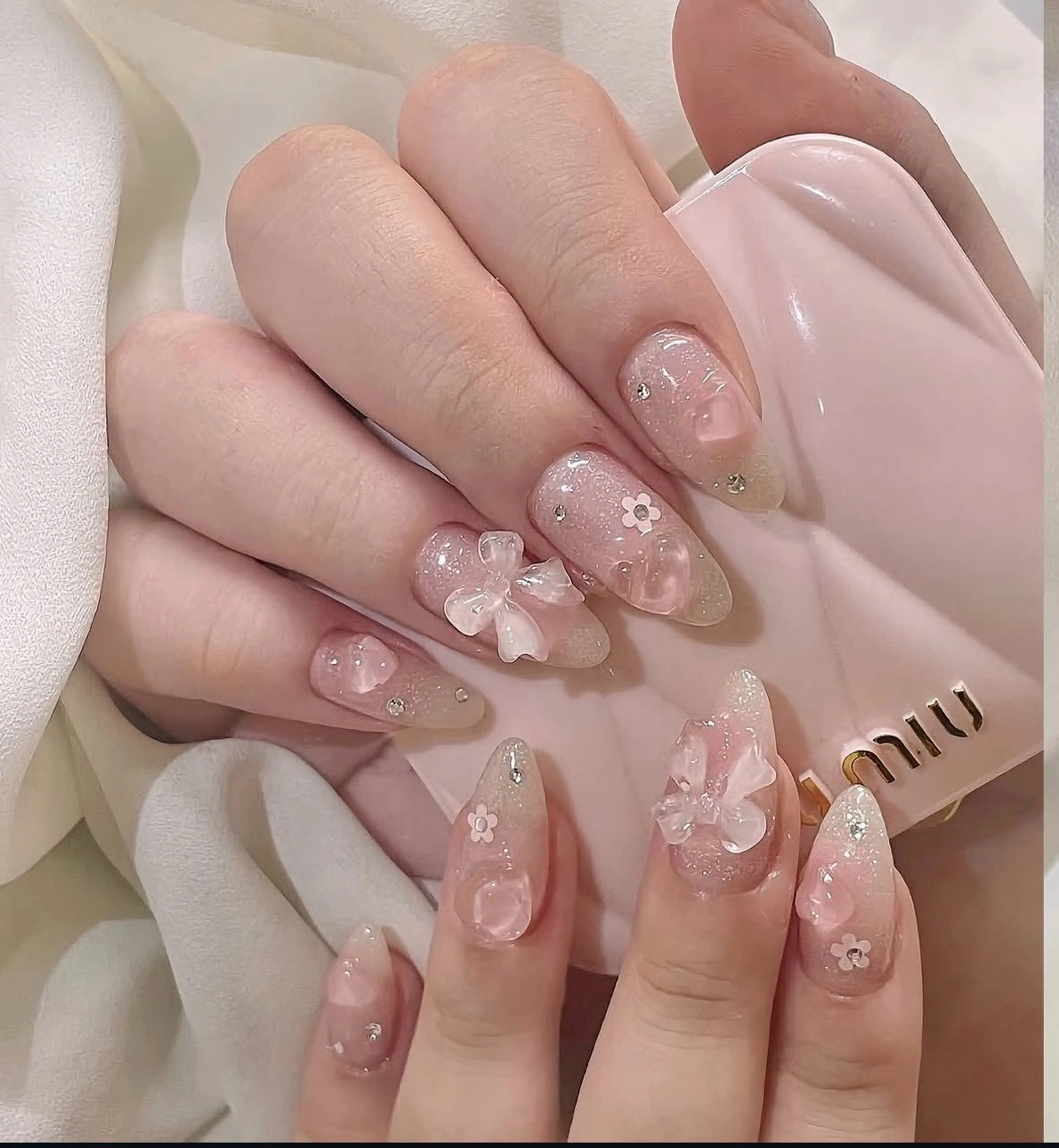 ネイル アートネイル 長さ出し ジェルネイル マグネットネイル ニュアンスネイル なな_ CloudyChanのネイルデザイン