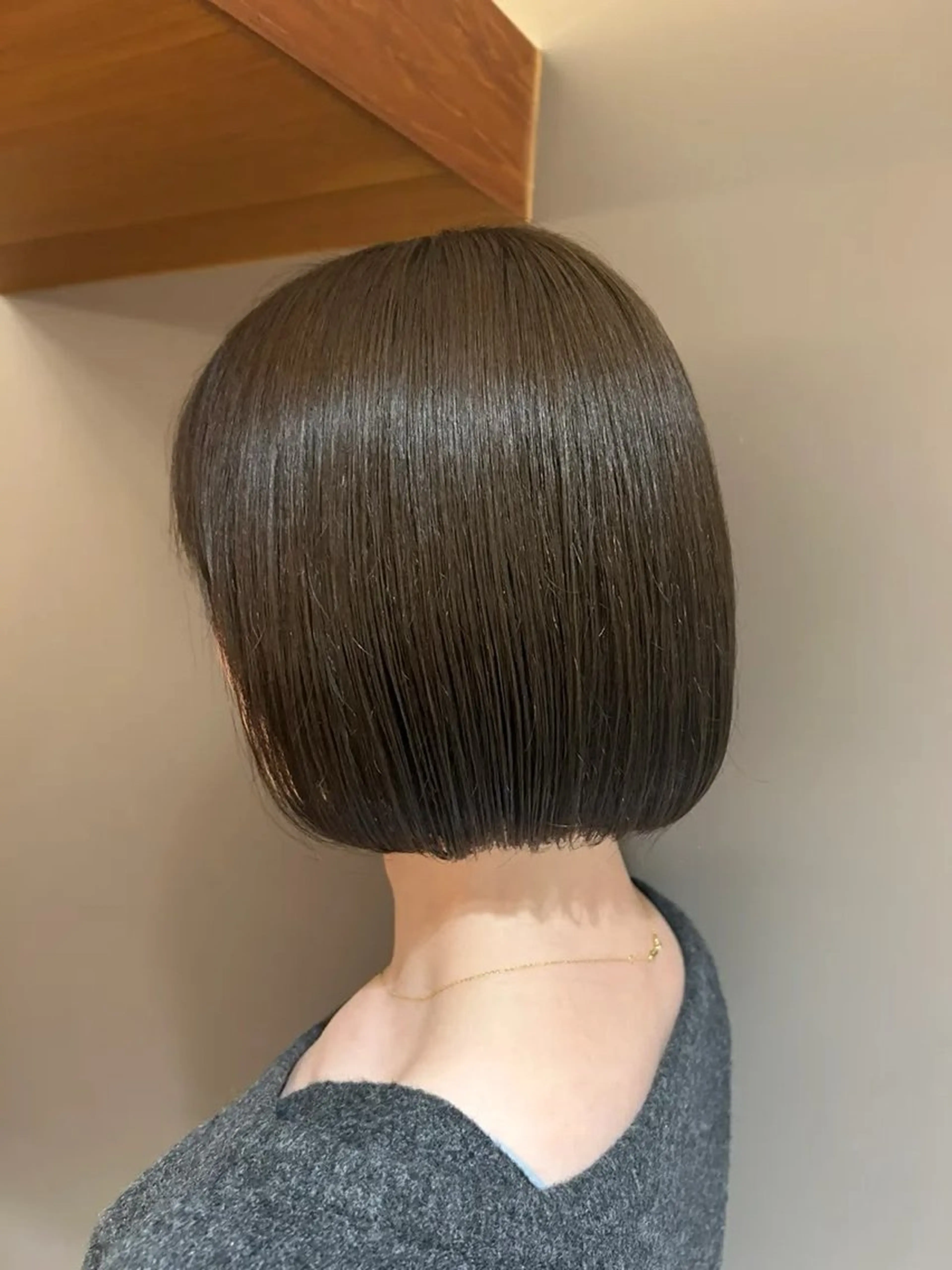 ショート カラー ヘアカラー ボブ×コテ巻き風 パーマ/aoba🩵のヘアスタイル