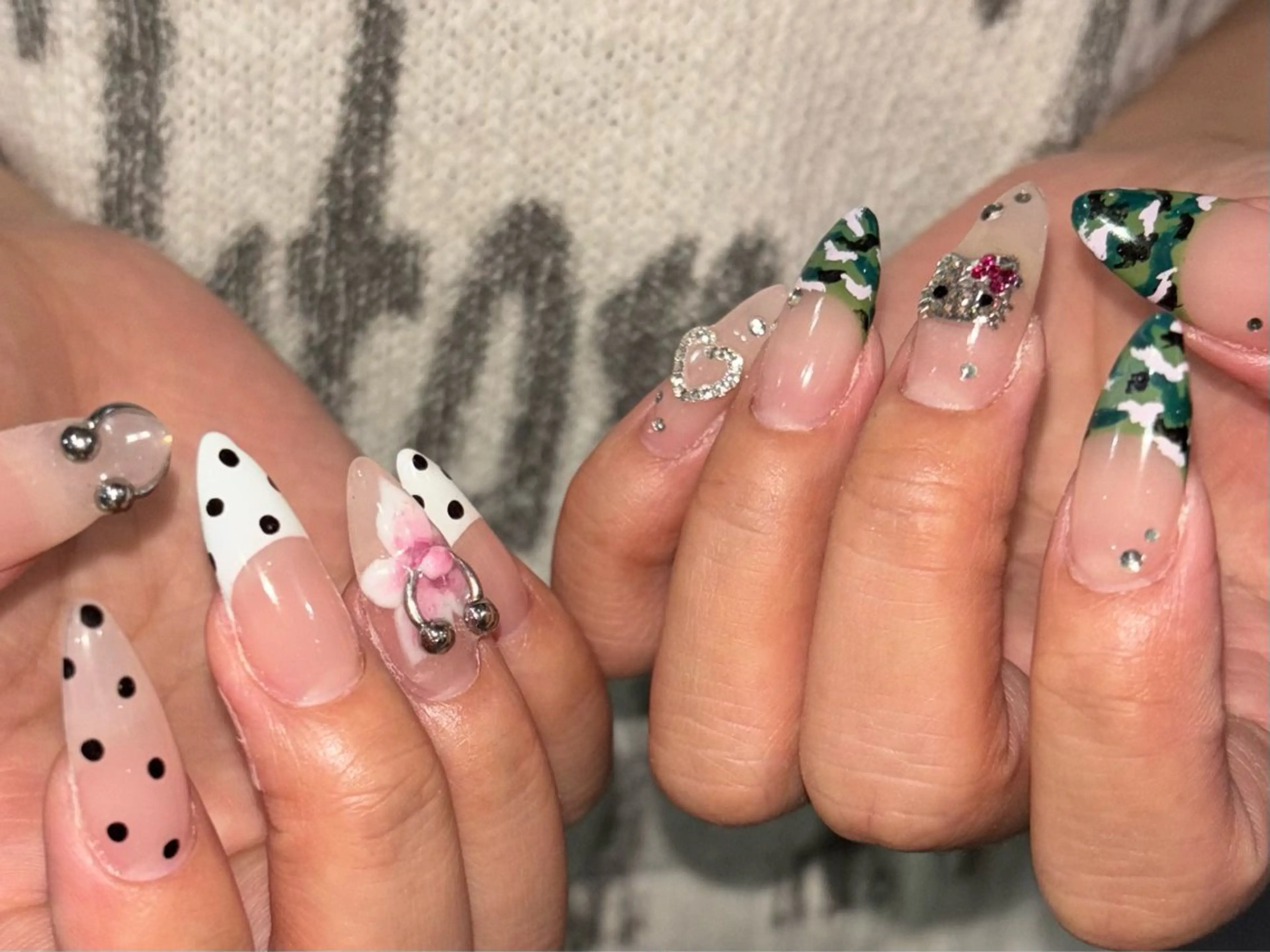 ネイル ハンドネイル 🪐富島彩夏 /海外nail🪐のネイルデザイン