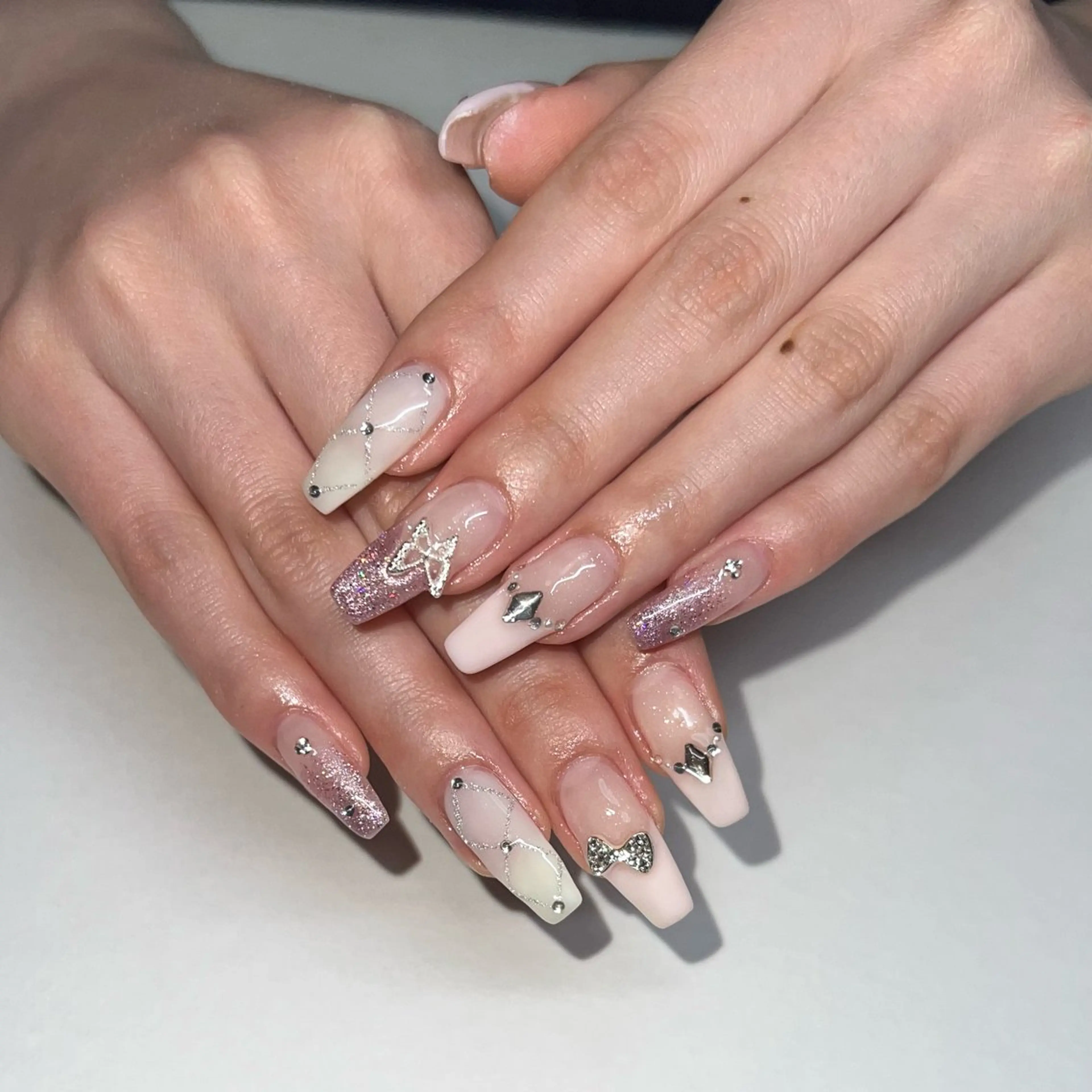 ネイル ハンドネイル alien girl所属・aliengirl Ayuのエステ・リラクイメージ