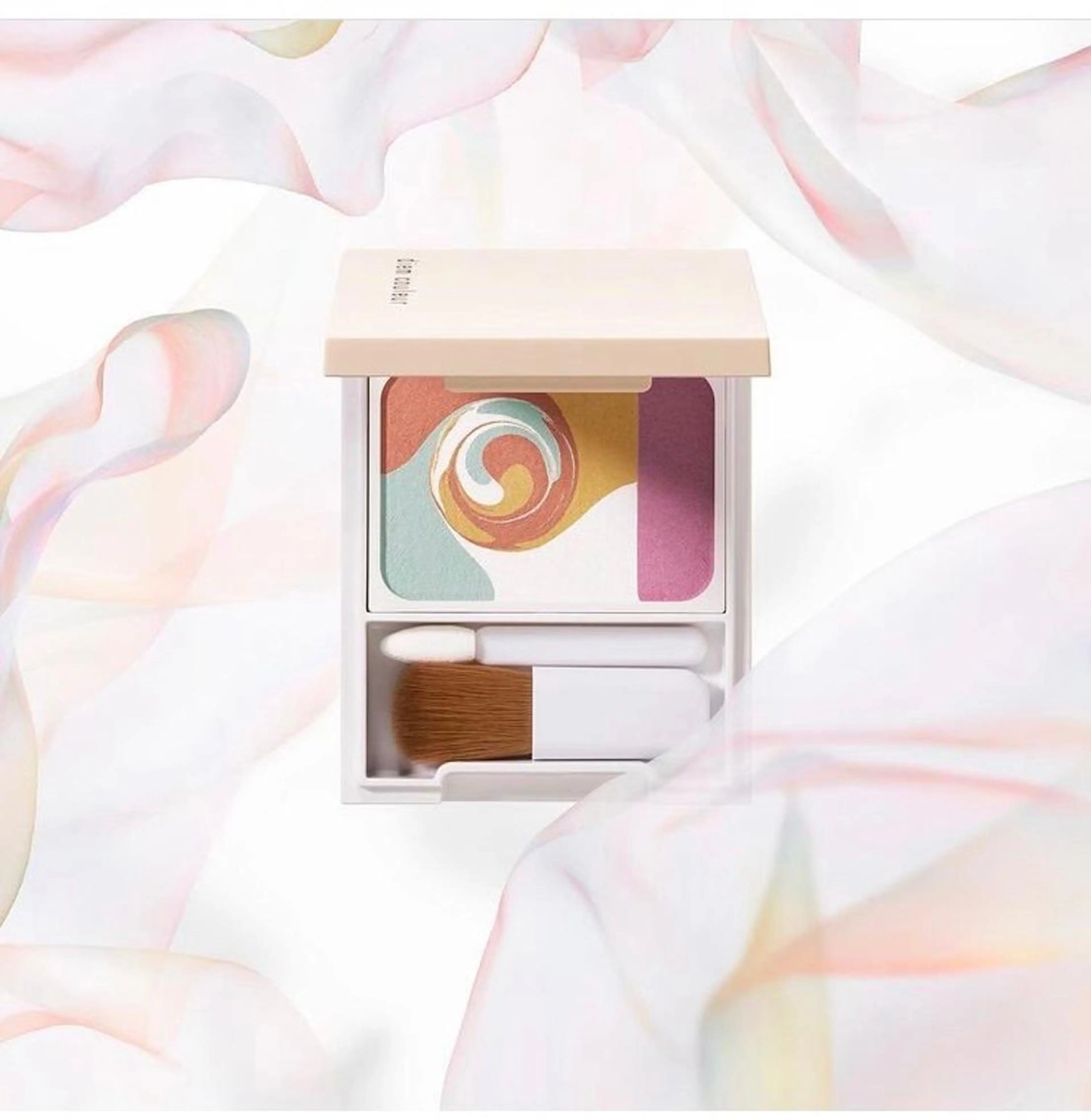 POLA  クリスタルLavie所属・クリスタルLavie 鈴木のその他イメージ