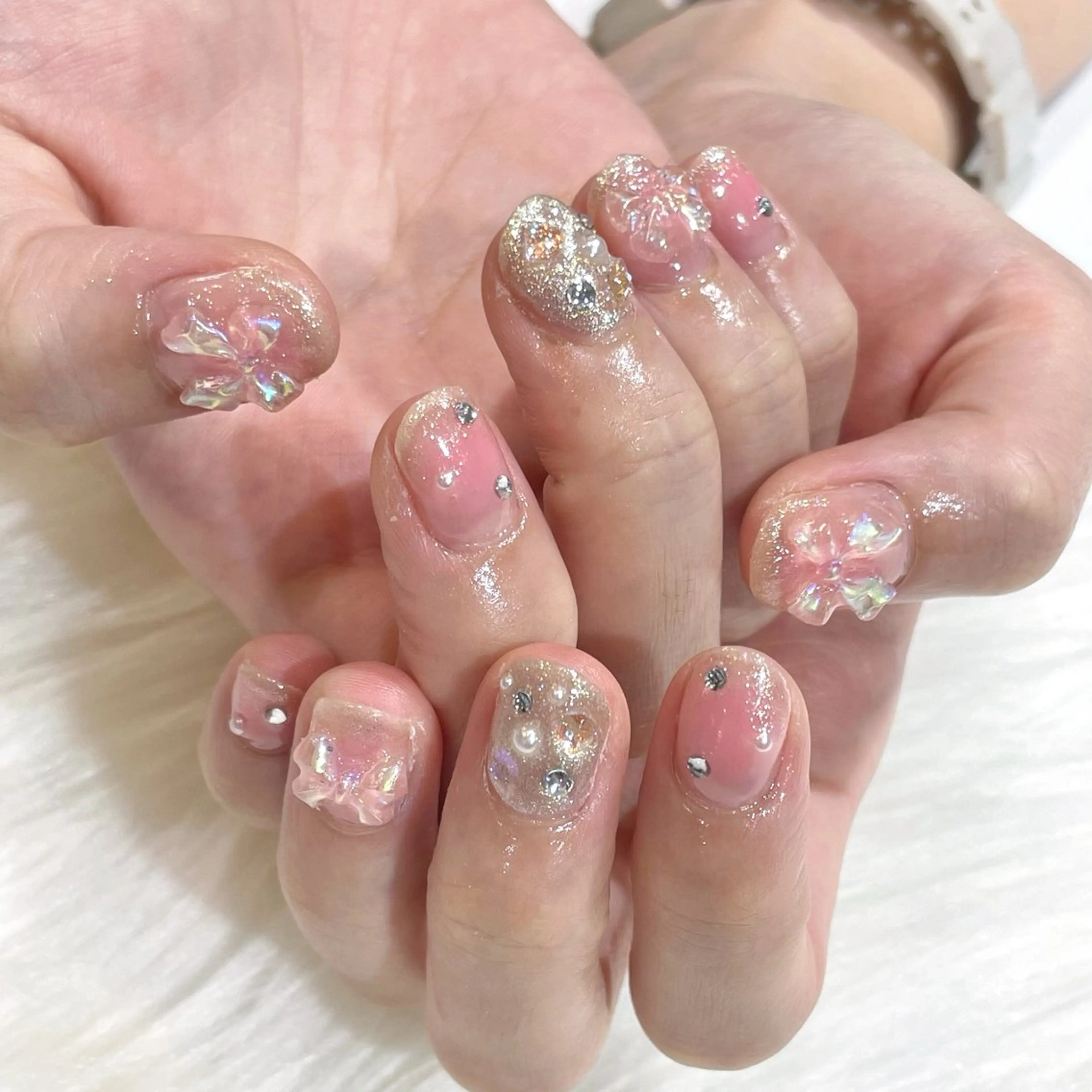 ネイル チークネイル キラキラネイル ハンドネイル jujur HARUKA🌸のネイルデザイン