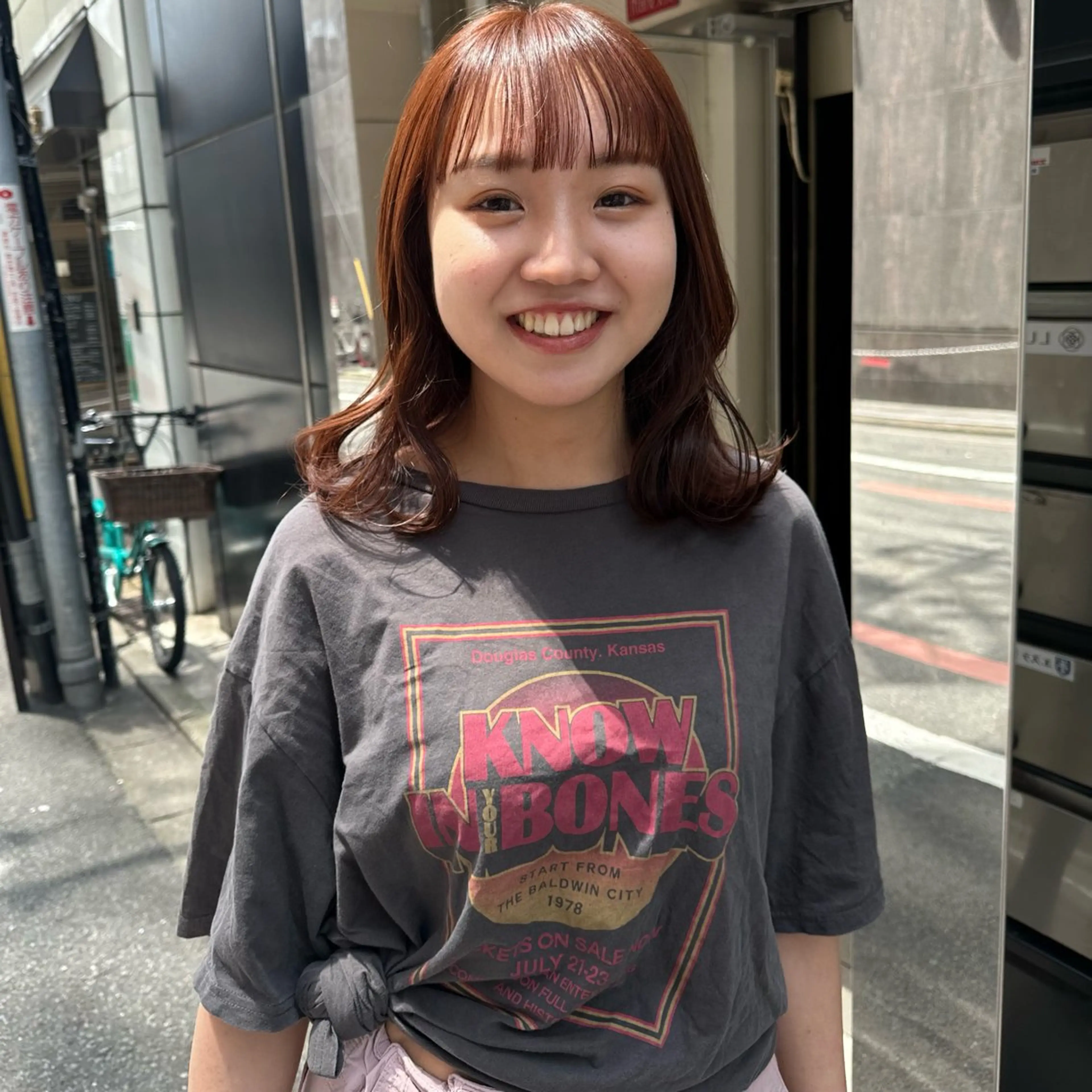 ミディアム カラー ブリーチ ブリーチなしカラー soöze所属・sena/博多/ コテ巻き風パーマのヘアスタイル